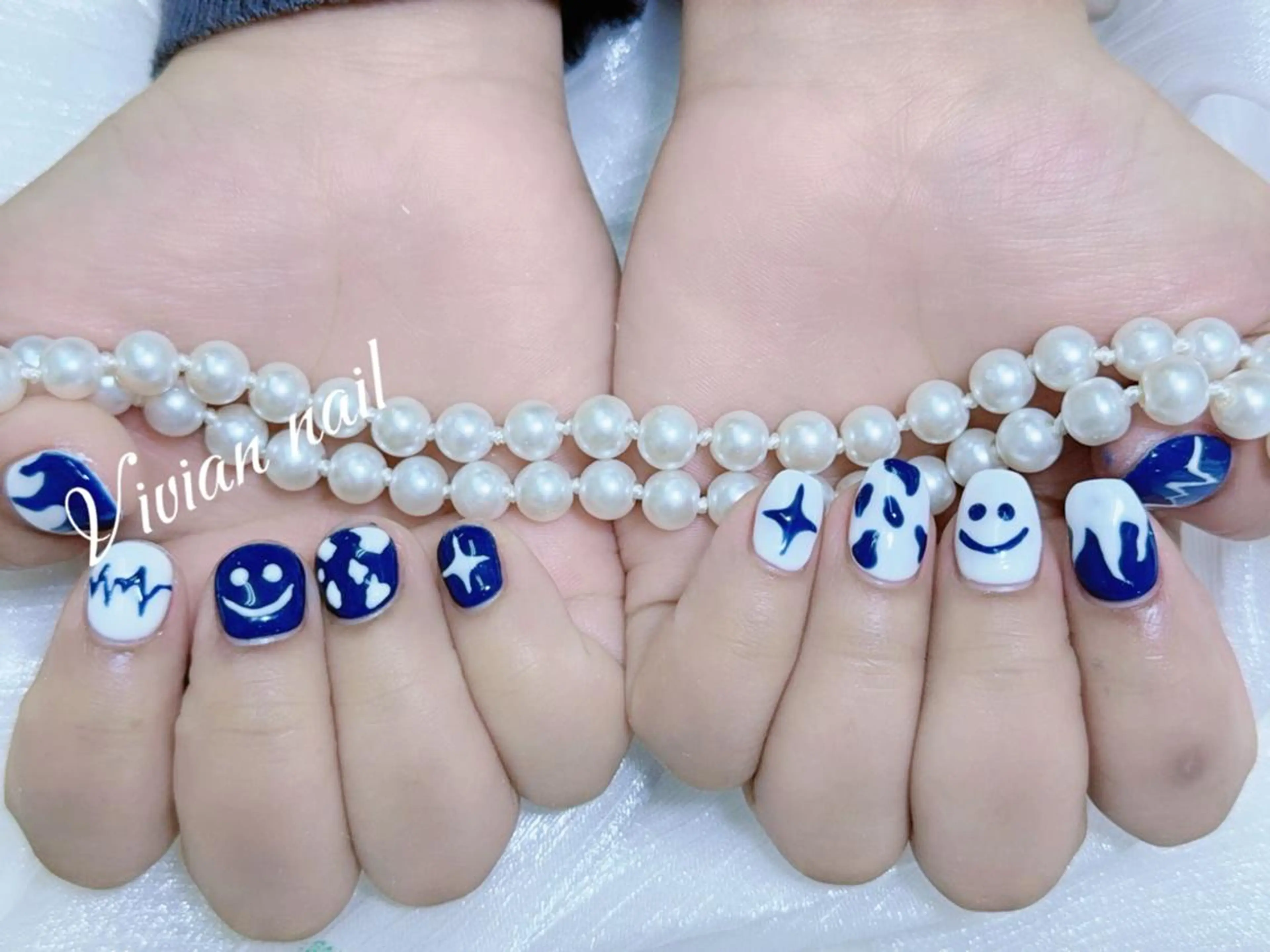 ネイル VIVIAN リサのネイルデザイン