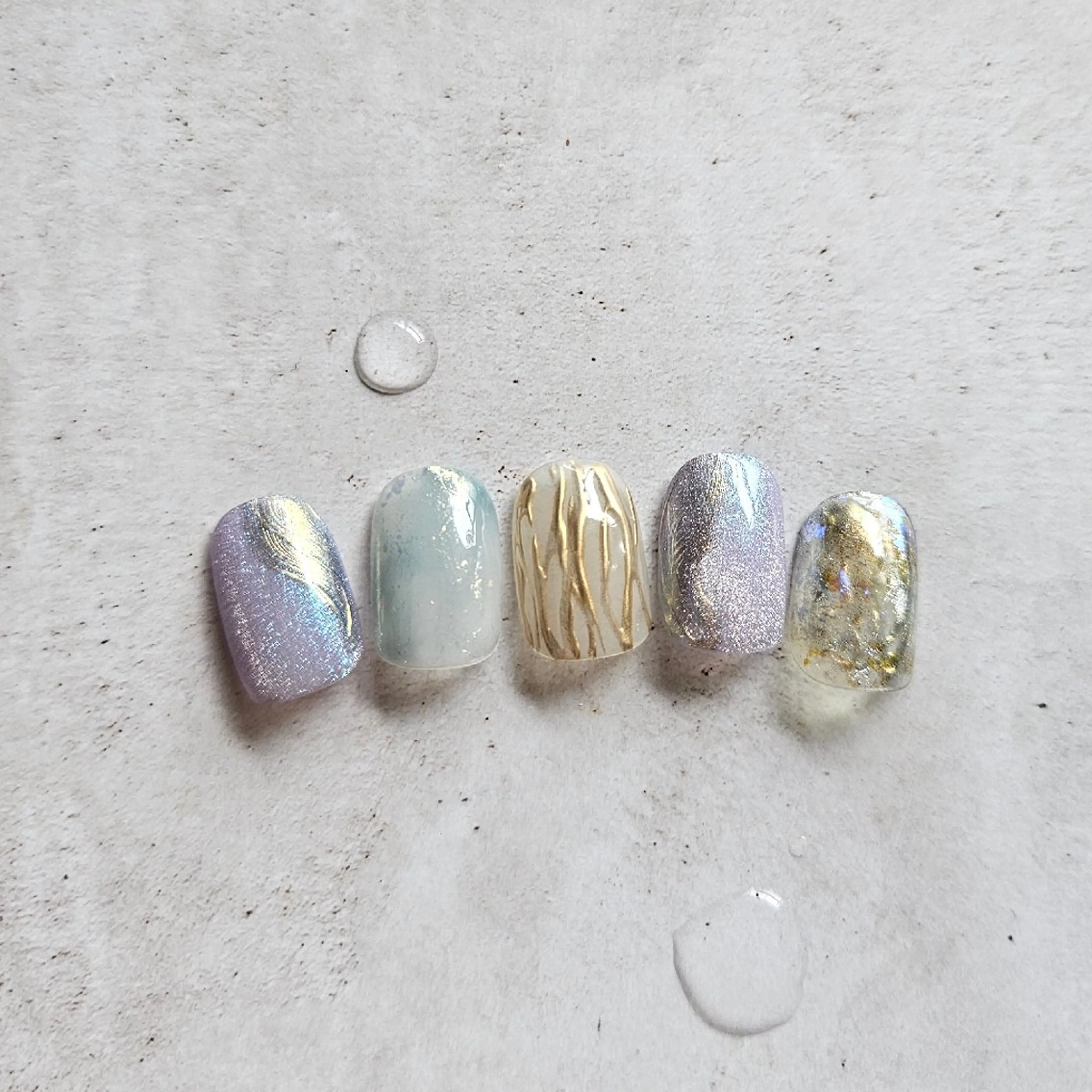 ネイル キラキラネイル マグネットネイル 夏ネイル ハンドネイル Nailsalon manoのネイルデザイン