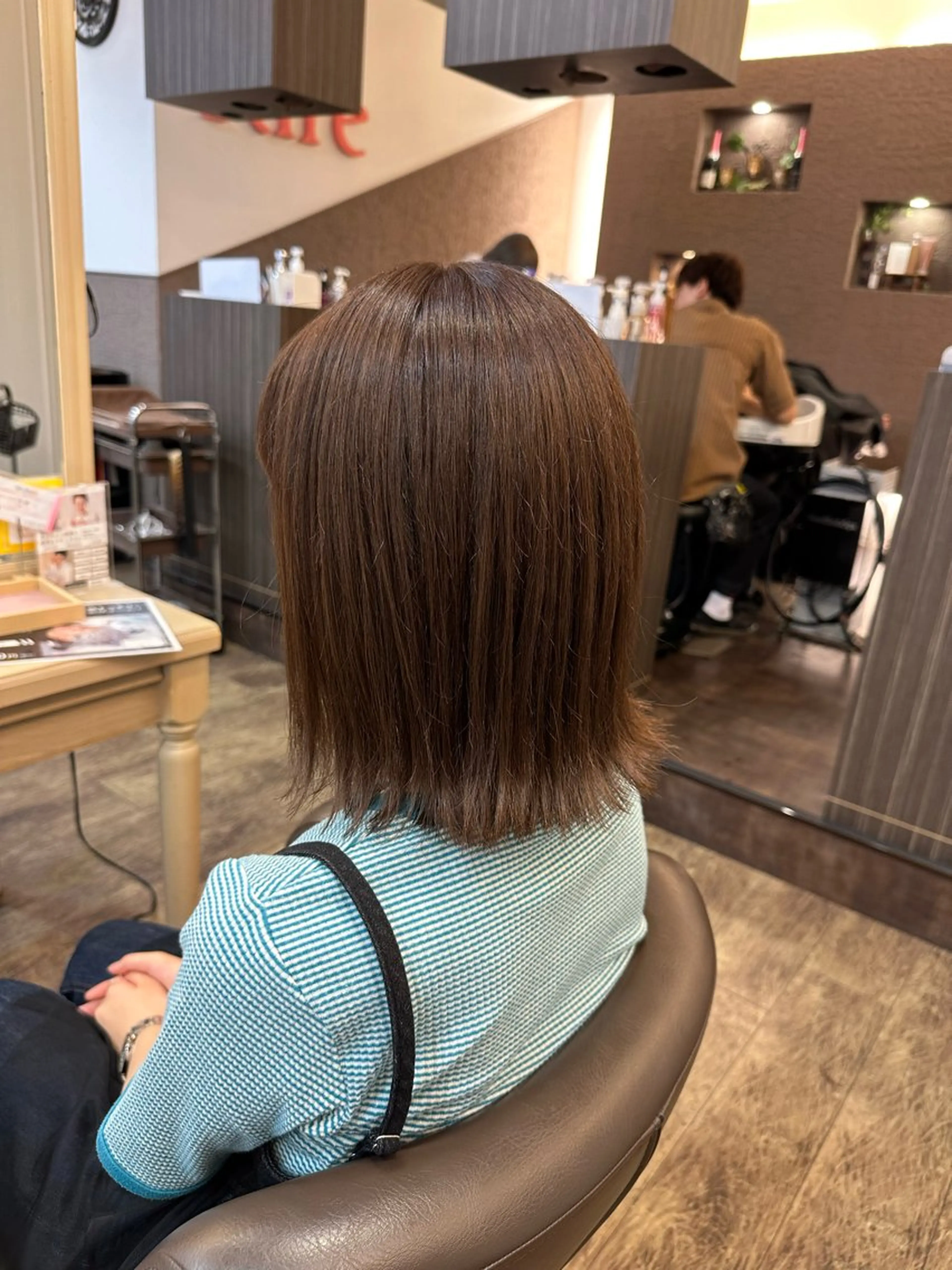 ショート ラベンダーブラウン カット ヘアカラー 杉田 花乃のヘアスタイル