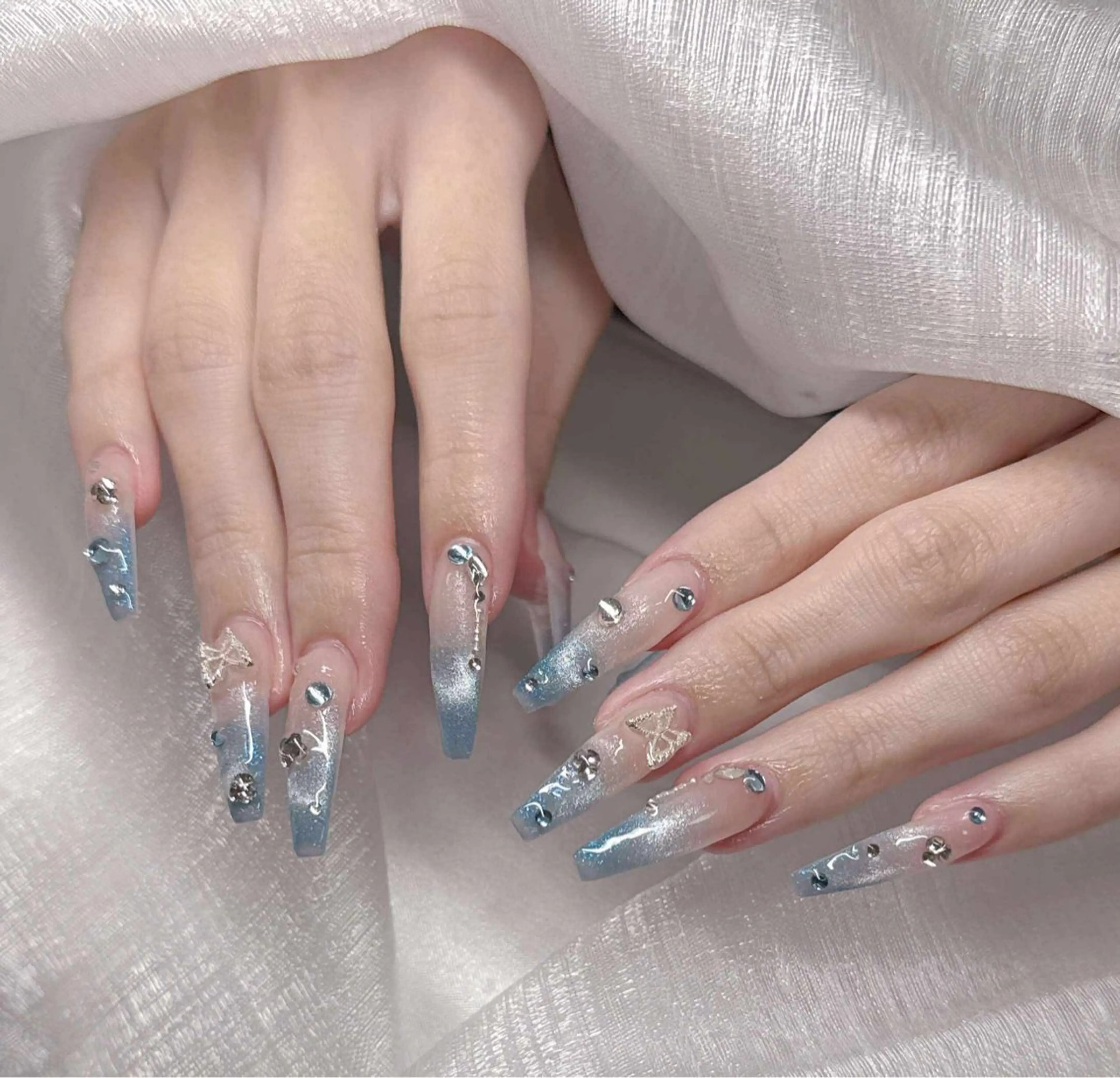 ネイル ハンドネイル Lee Nailsのネイルデザイン