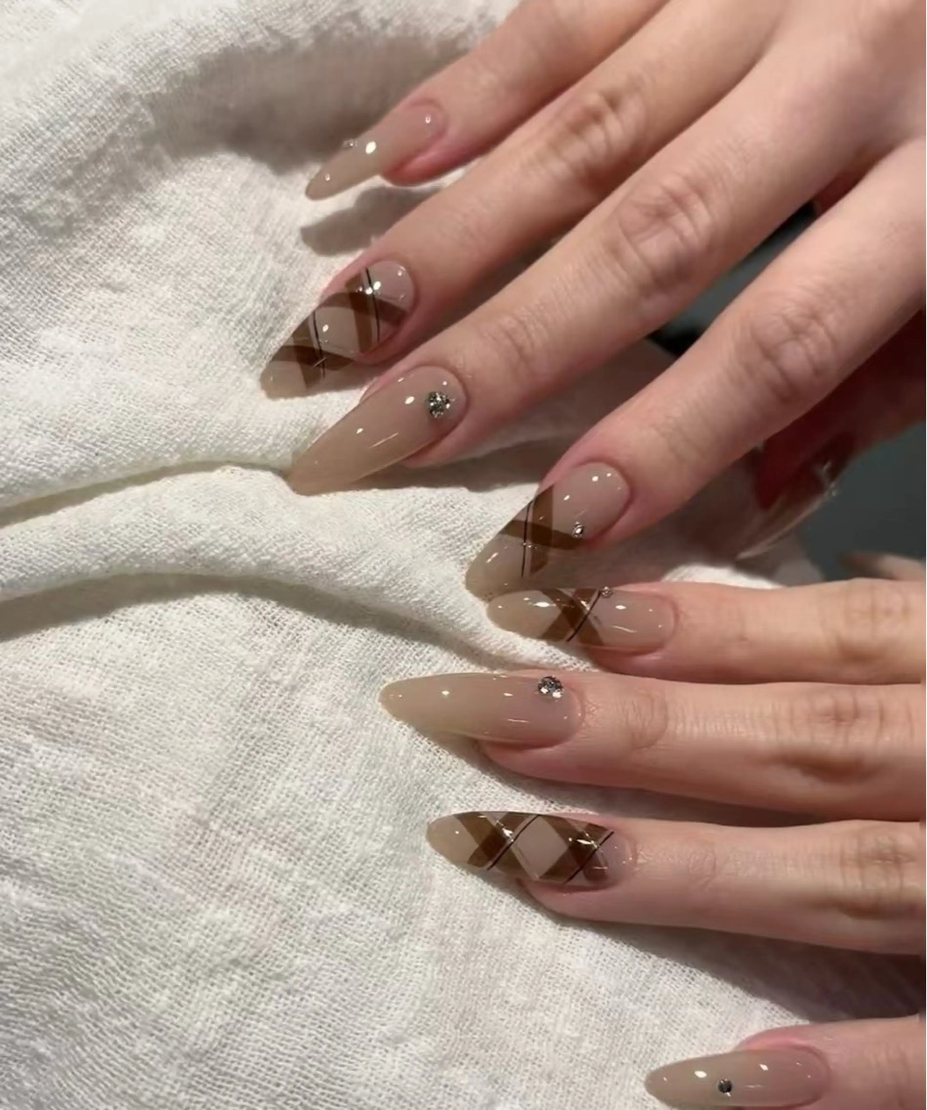 ネイル フラワーネイル フレンチネイル ジェルネイル ガラスフレンチ ハート ハンドネイル ハンドケア BabyYouMi nailのネイルデザイン