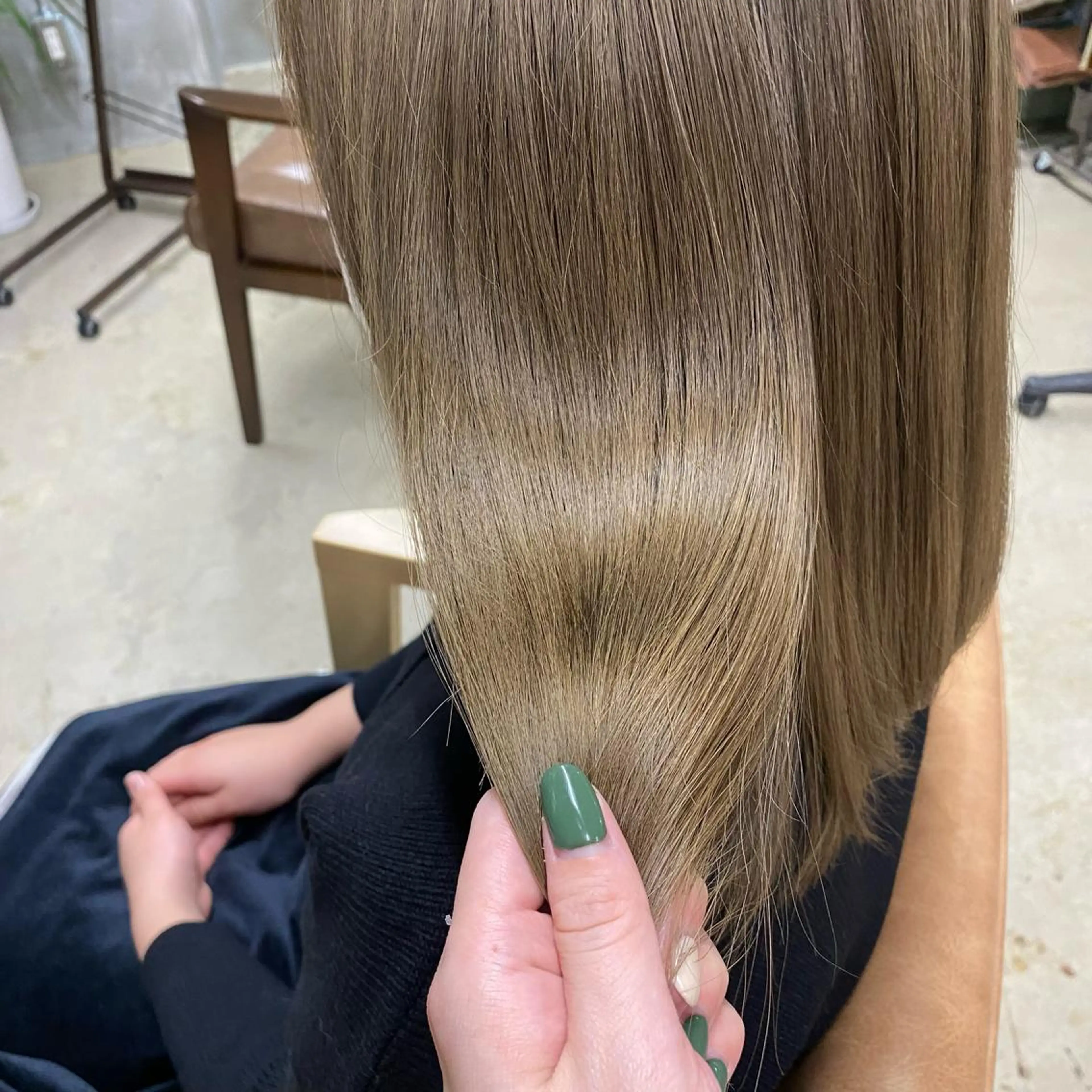 ミディアム トリートメント シミズ アスカのヘアスタイル