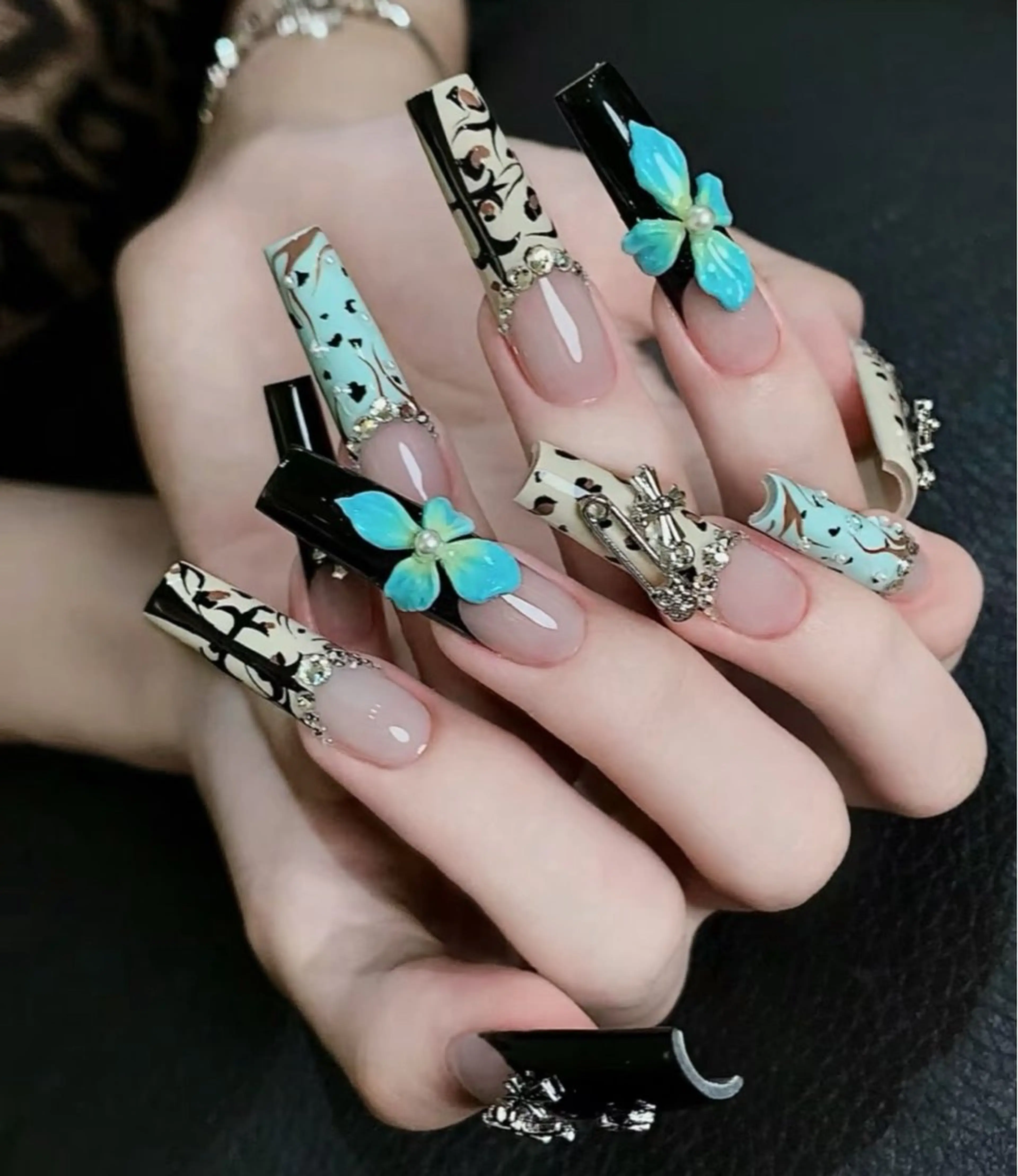 ネイル ハンドネイル 長さだし専門店 M2　rikaのネイルデザイン