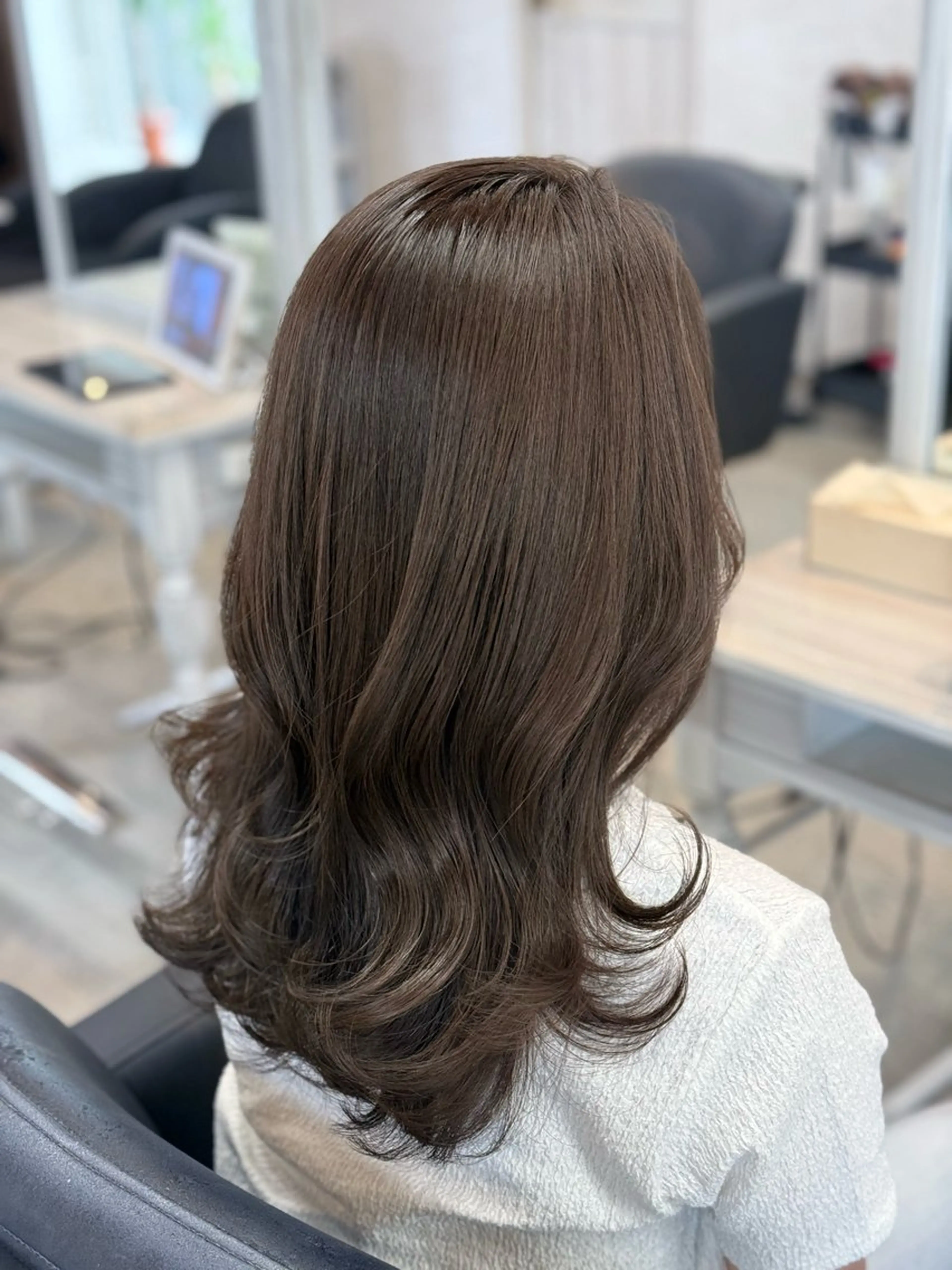 カラー カット ヘアカラー トリートメント 女性に人気♪ はやしほのかのヘアスタイル