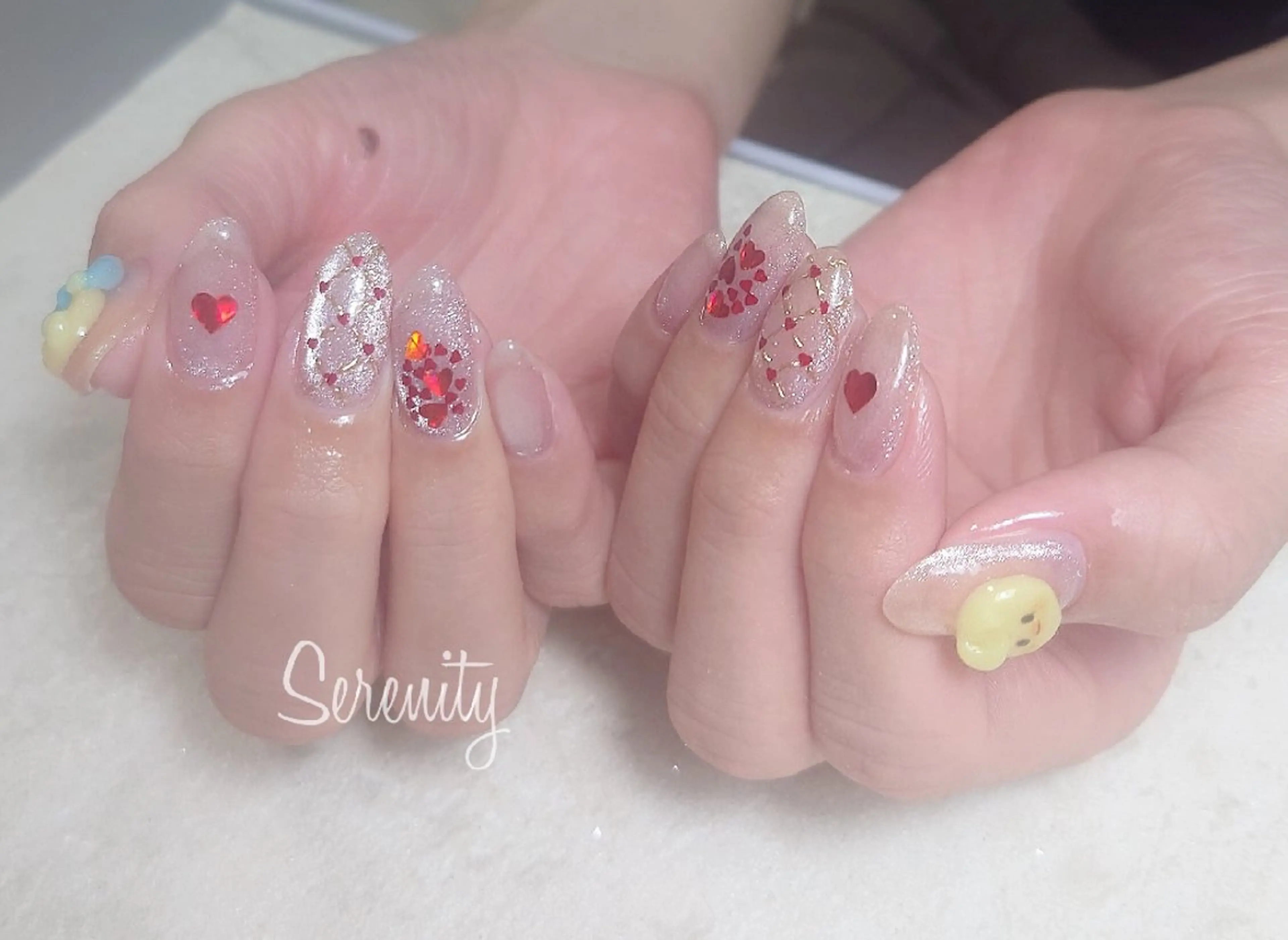 ネイル ハート おそろいネイル バレンタイン nail  serenityのネイルデザイン