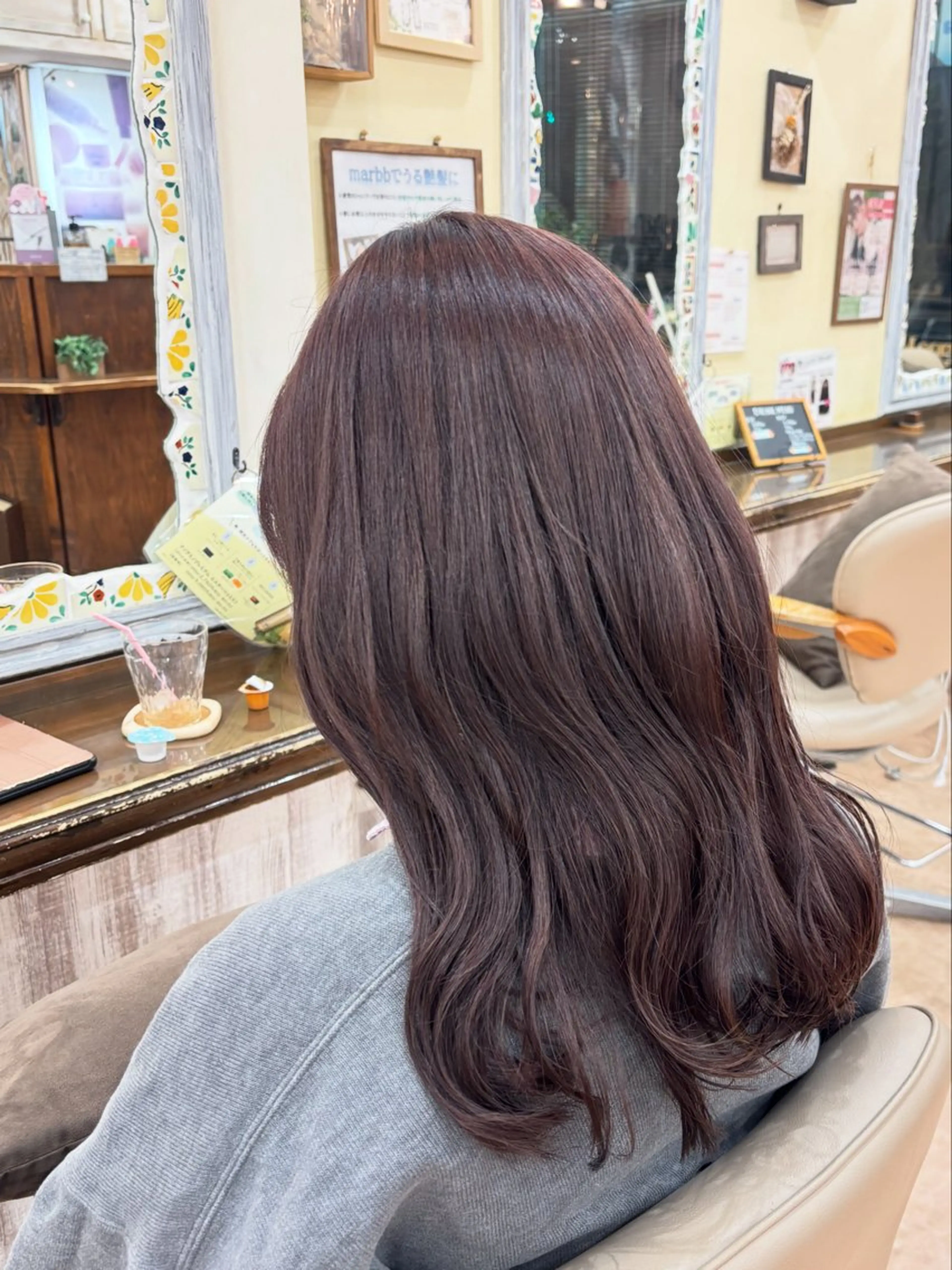 カラー 土井 萌花のヘアスタイル