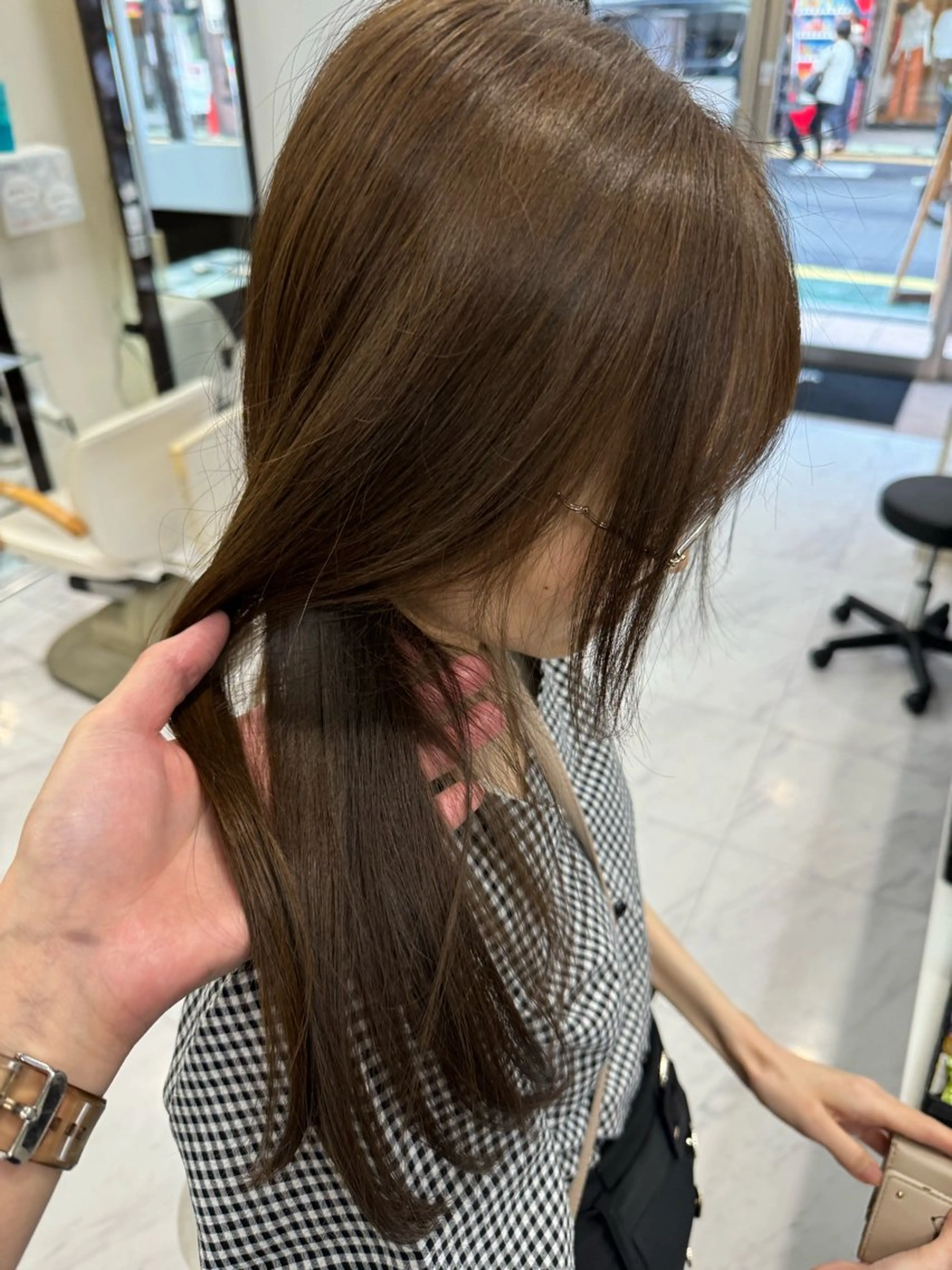 ロング カラー ヘアアレンジ 切りっぱなしボブ ブリーチ ブラウンカラー ココアブラウン デザインカラー ヘアカラー トリートメント 目黒 碧人のヘアスタイル