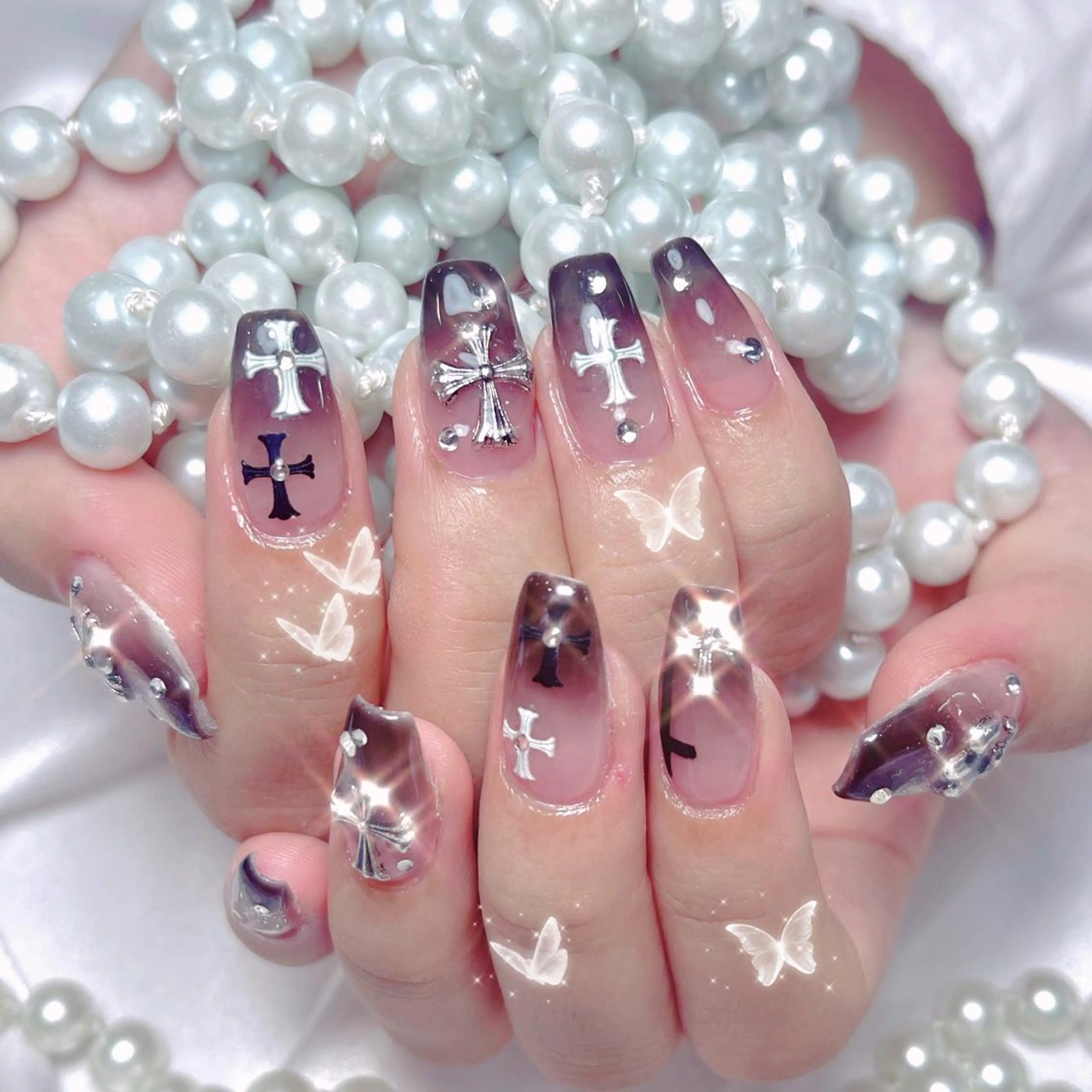 ネイル queens nailsalonのネイルデザイン