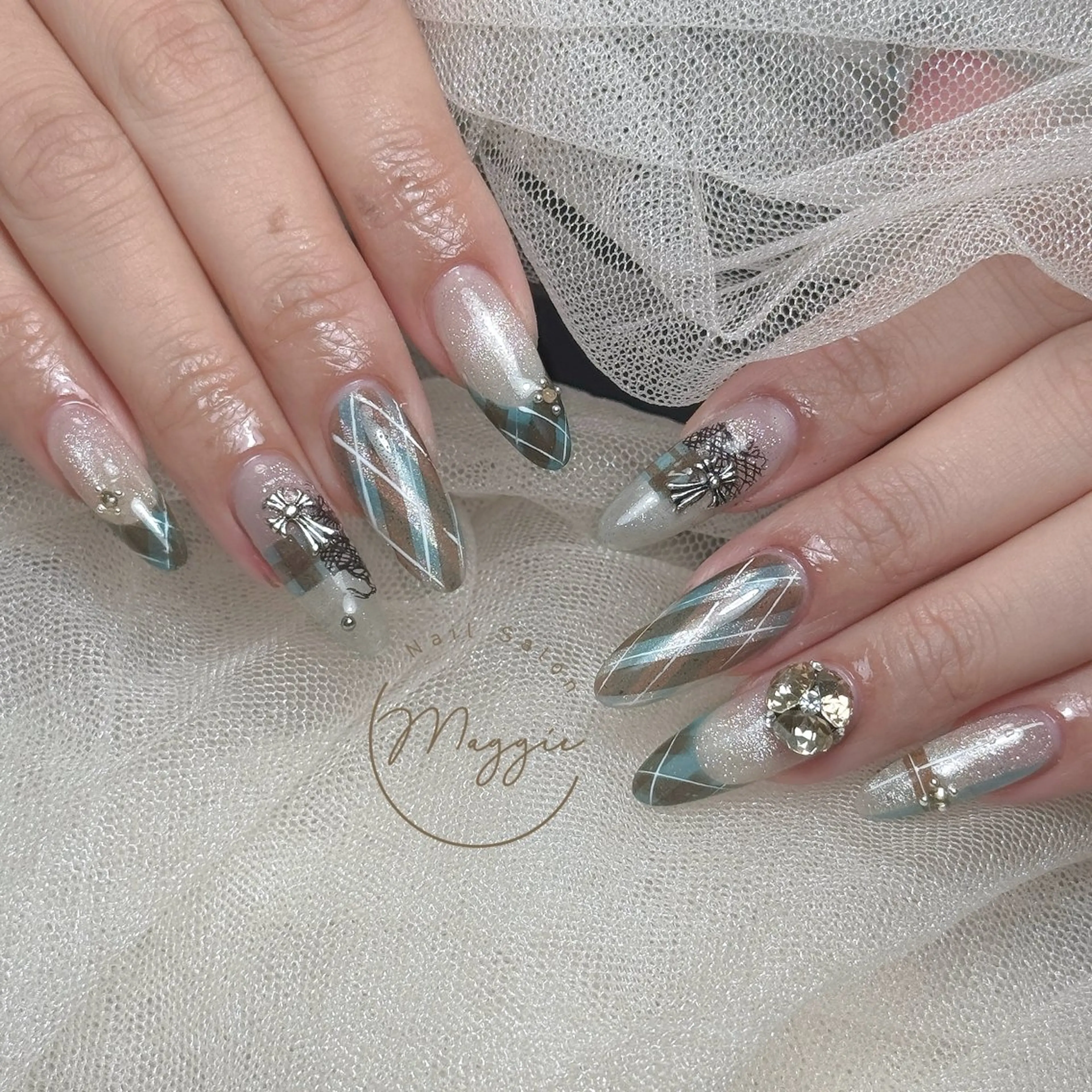 ネイル Maggie Nail🦩のネイルデザイン