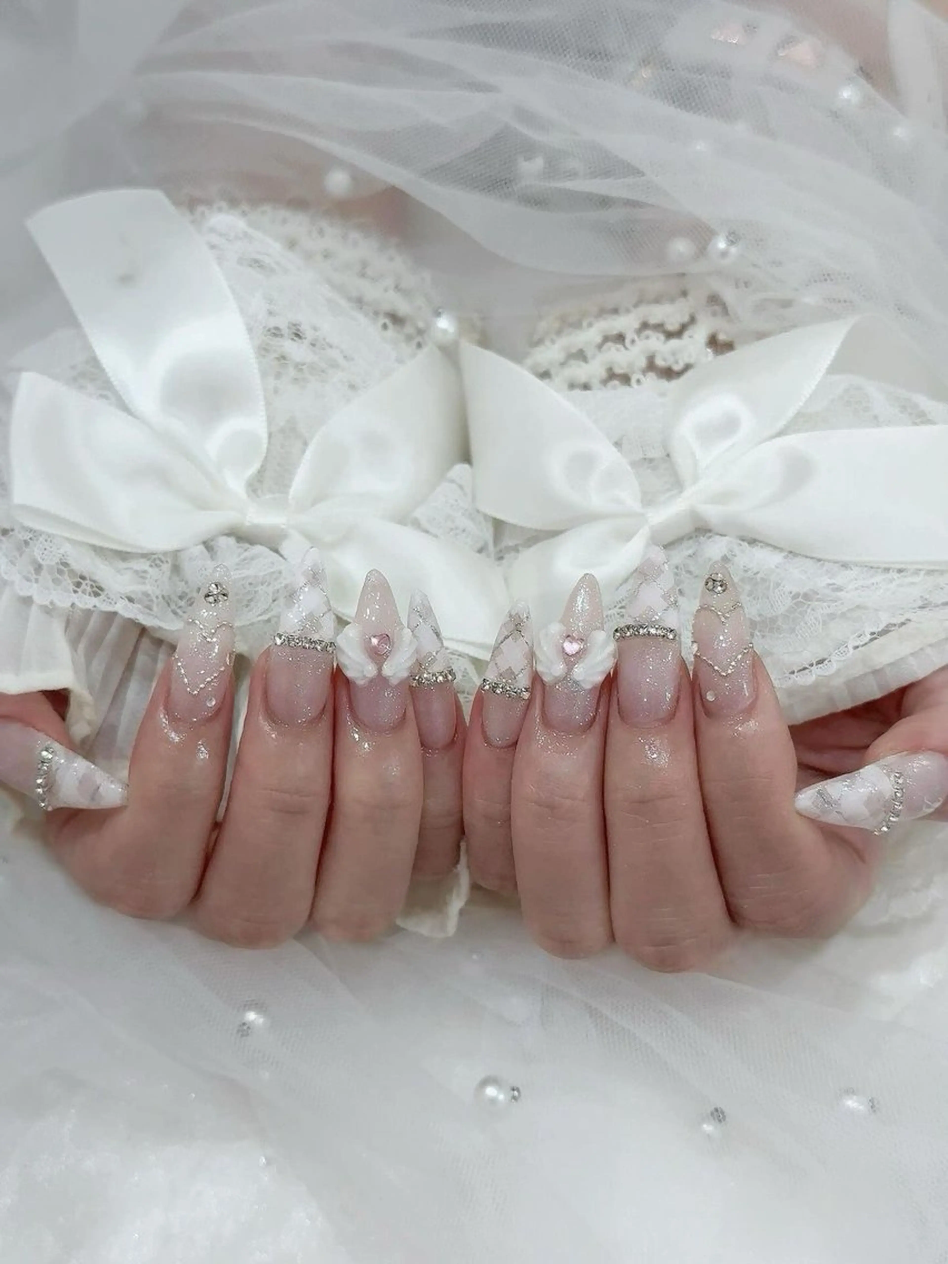 カラー グラデーションカラー ピンクカラー ハンドネイル AIN Nailのネイルデザイン