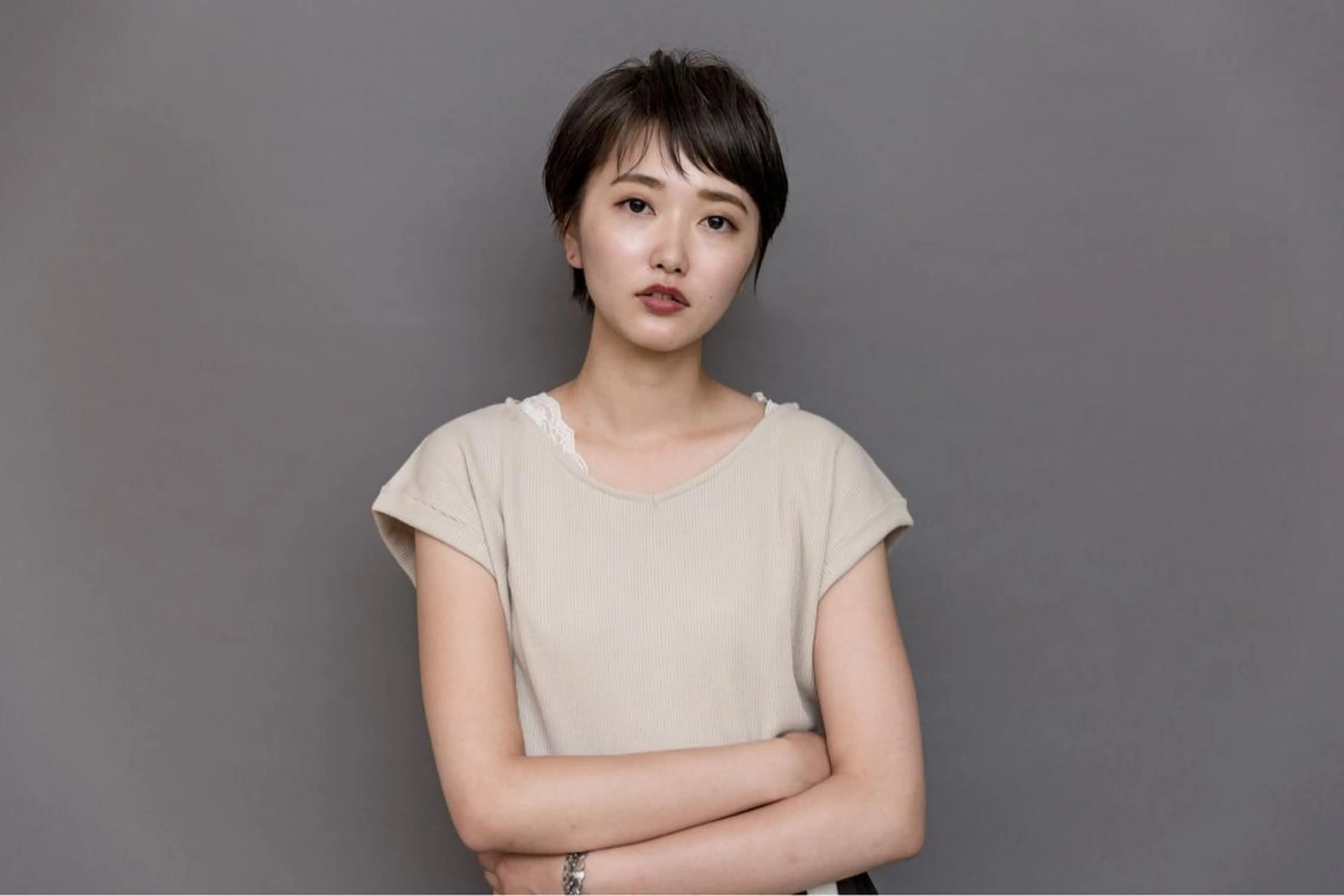 ショート カラー ツジガキ ユウスケのヘアスタイル