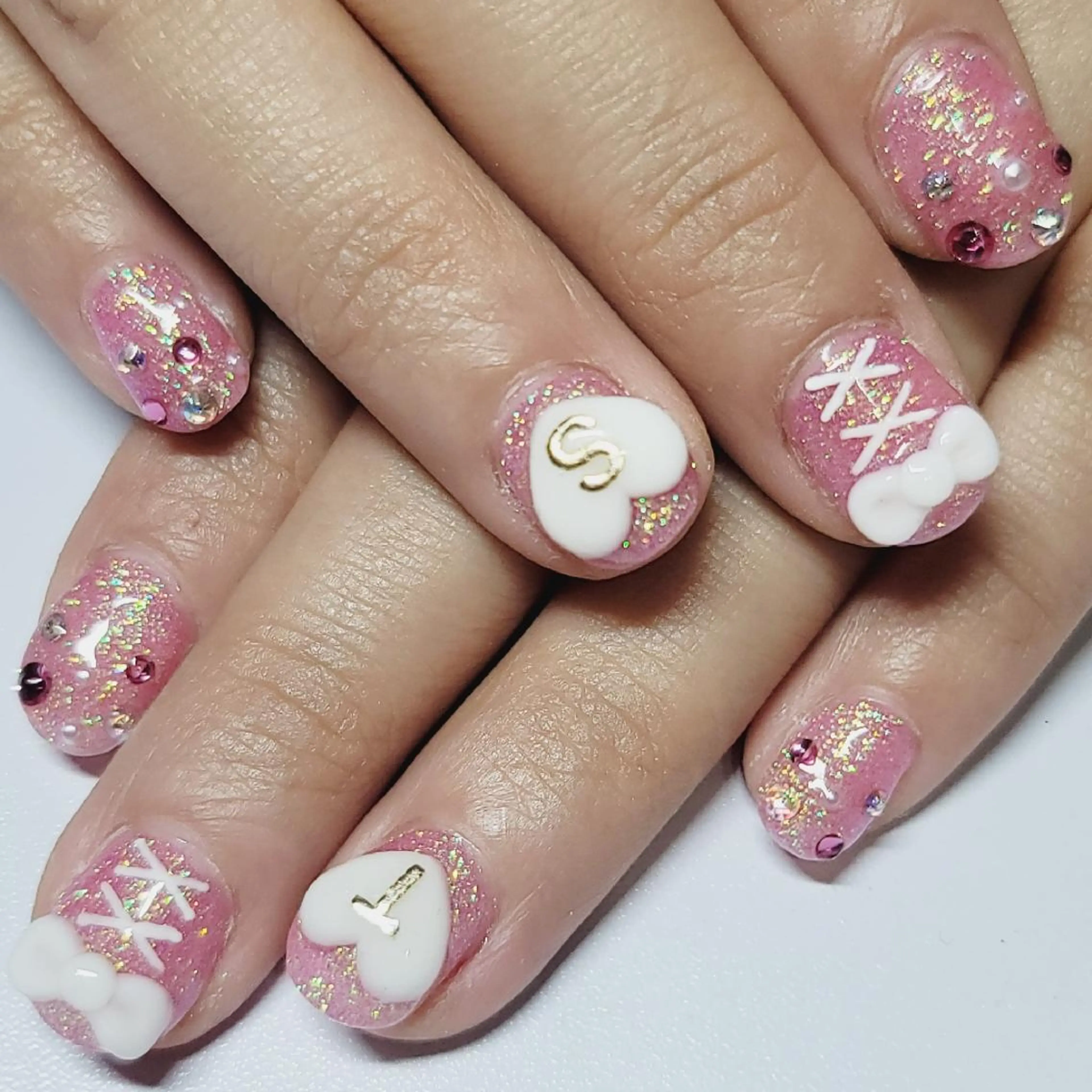 ネイル ガーリー ハート ラメ(グリッター) ワンカラーネイル ピンク ハンドネイル よしだ ひろきのネイルデザイン