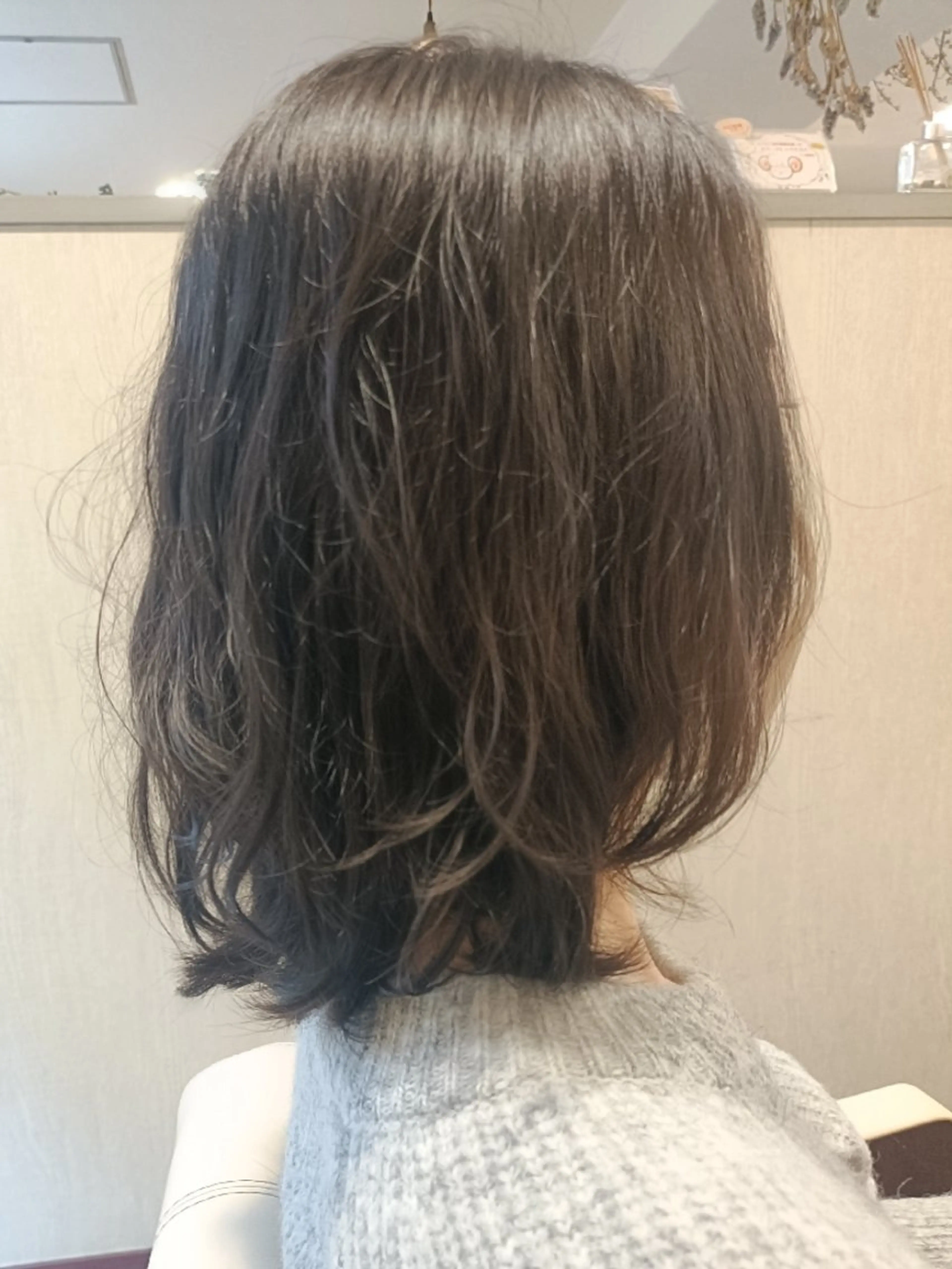 ミディアム ミディアムパーマ 外ハネヘア ASAKO ✴︎アメリシュシュのヘアスタイル