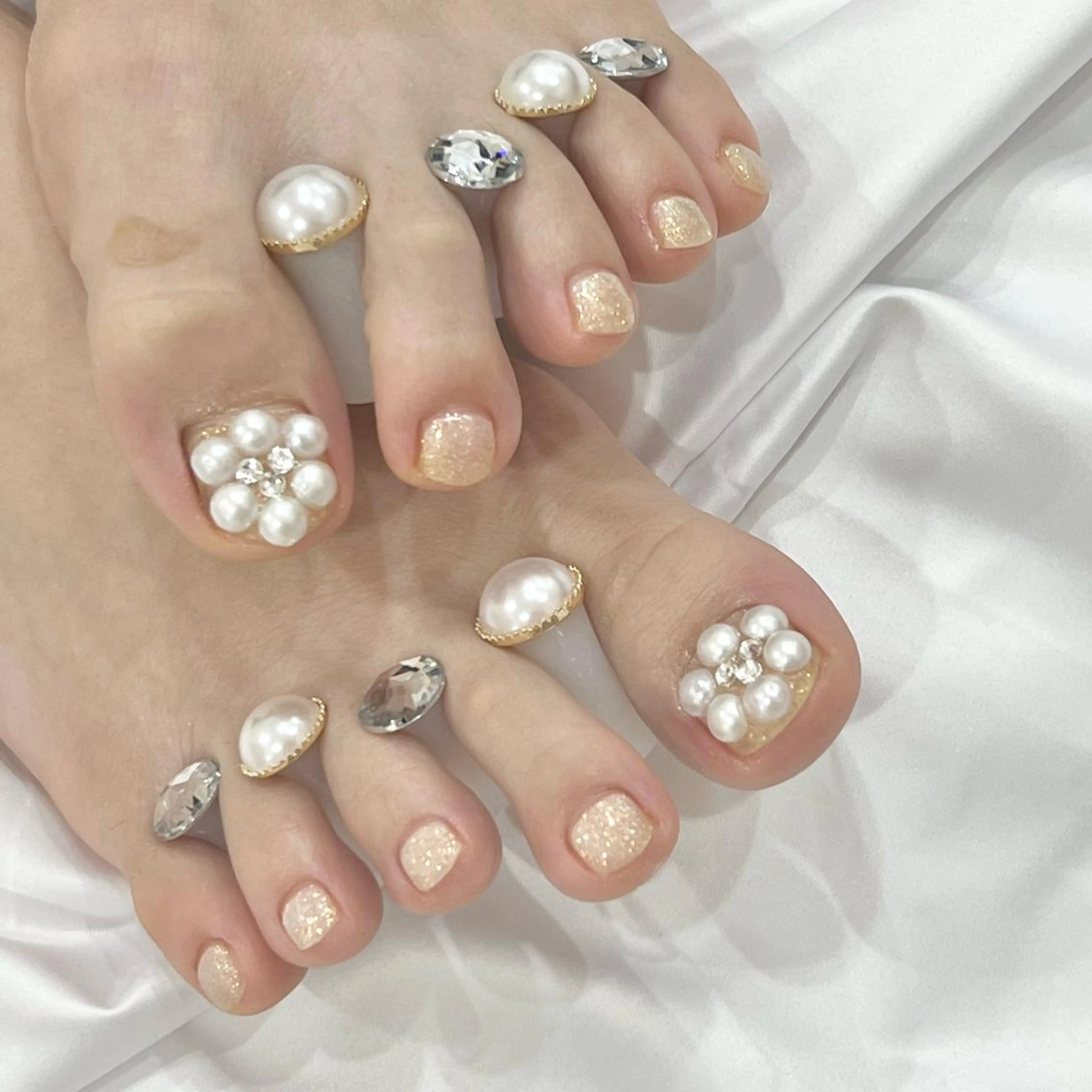 ネイル フットネイル フレンチネイル ジェルネイル ガラスフレンチ キラキラネイル Kanna Yuki カンナユキのネイルデザイン