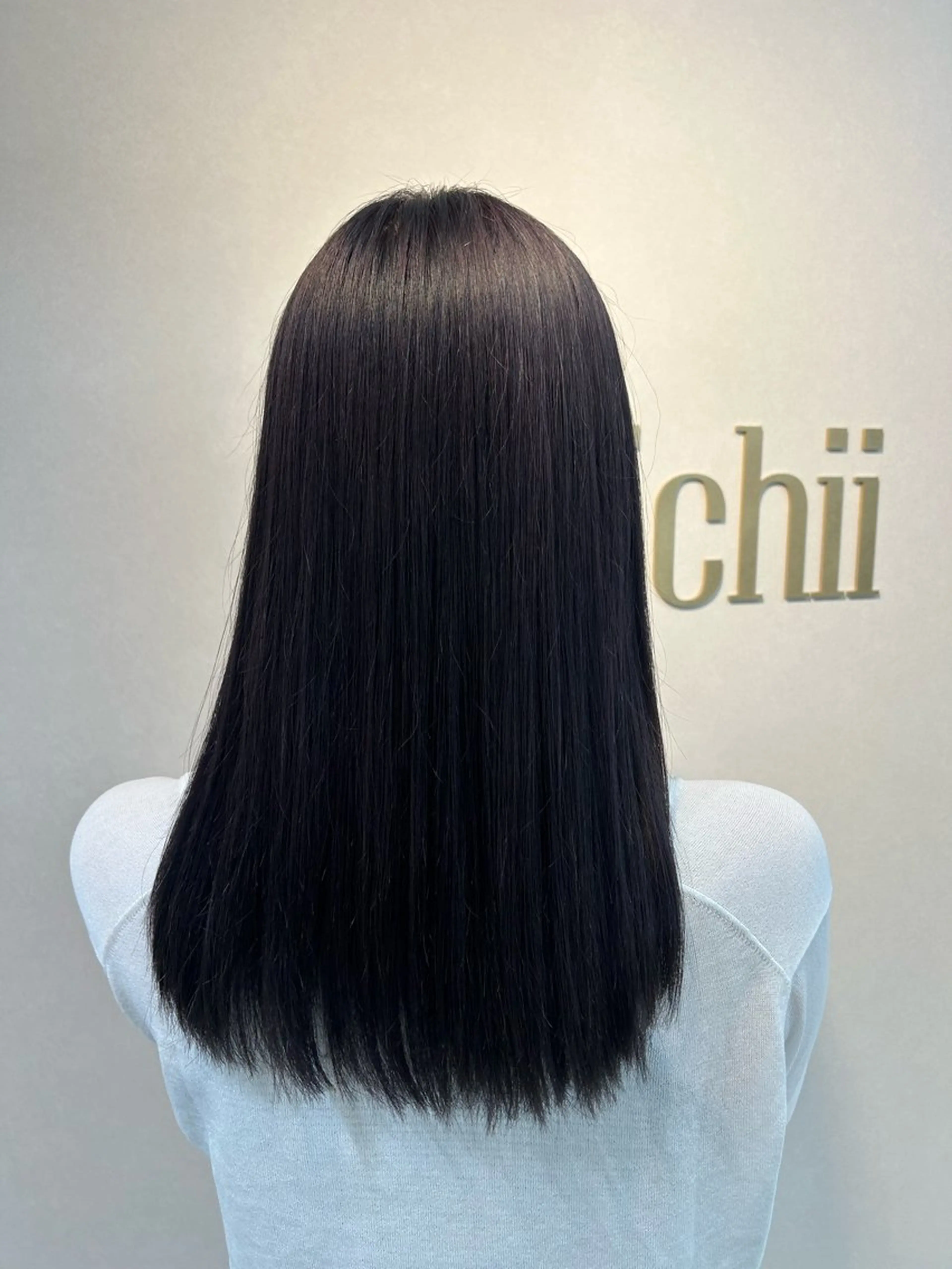 カラー yu mekaのヘアスタイル