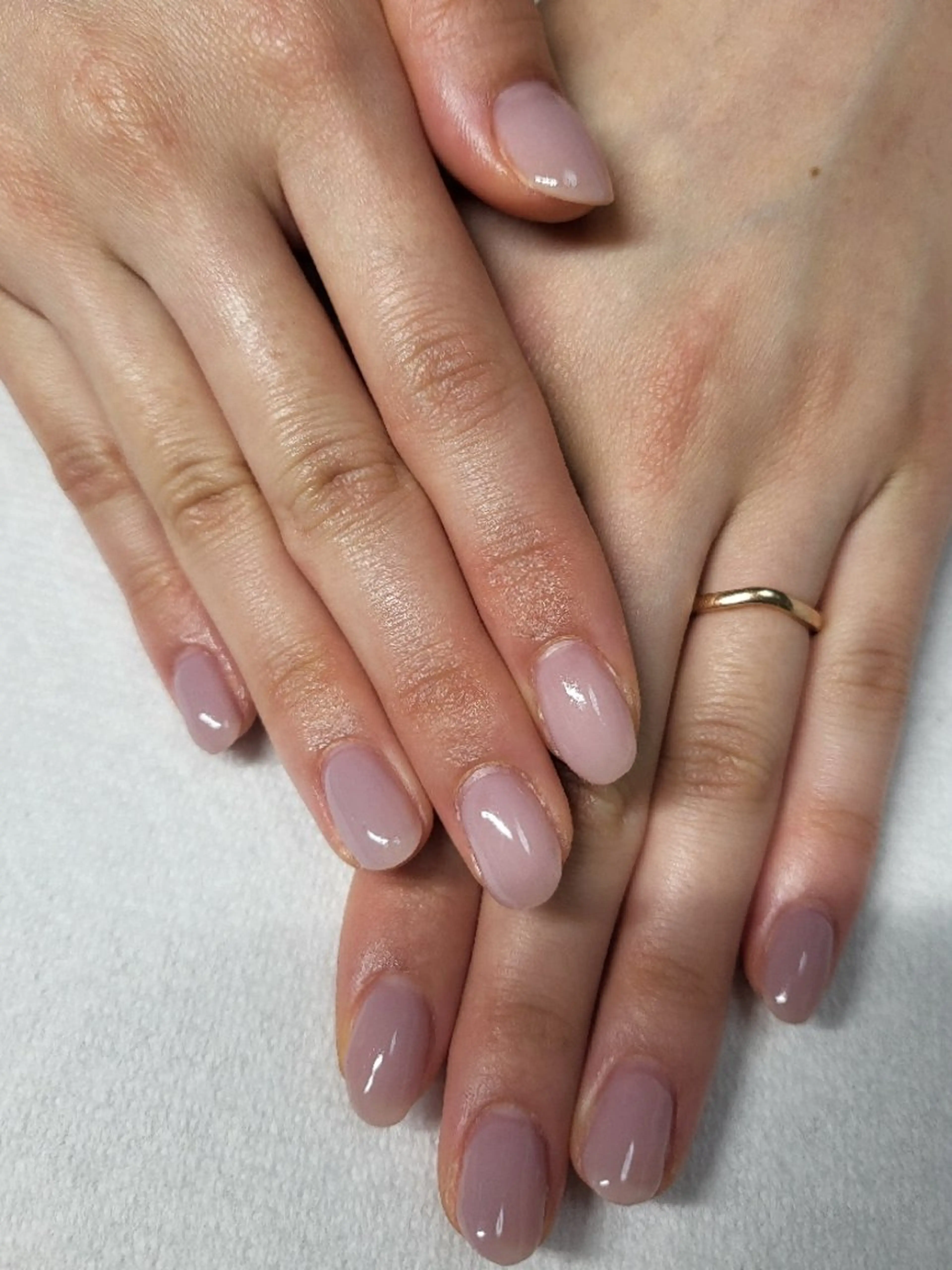 オフあり【ハンドネイル】　ワンカラージェルネイルの写真