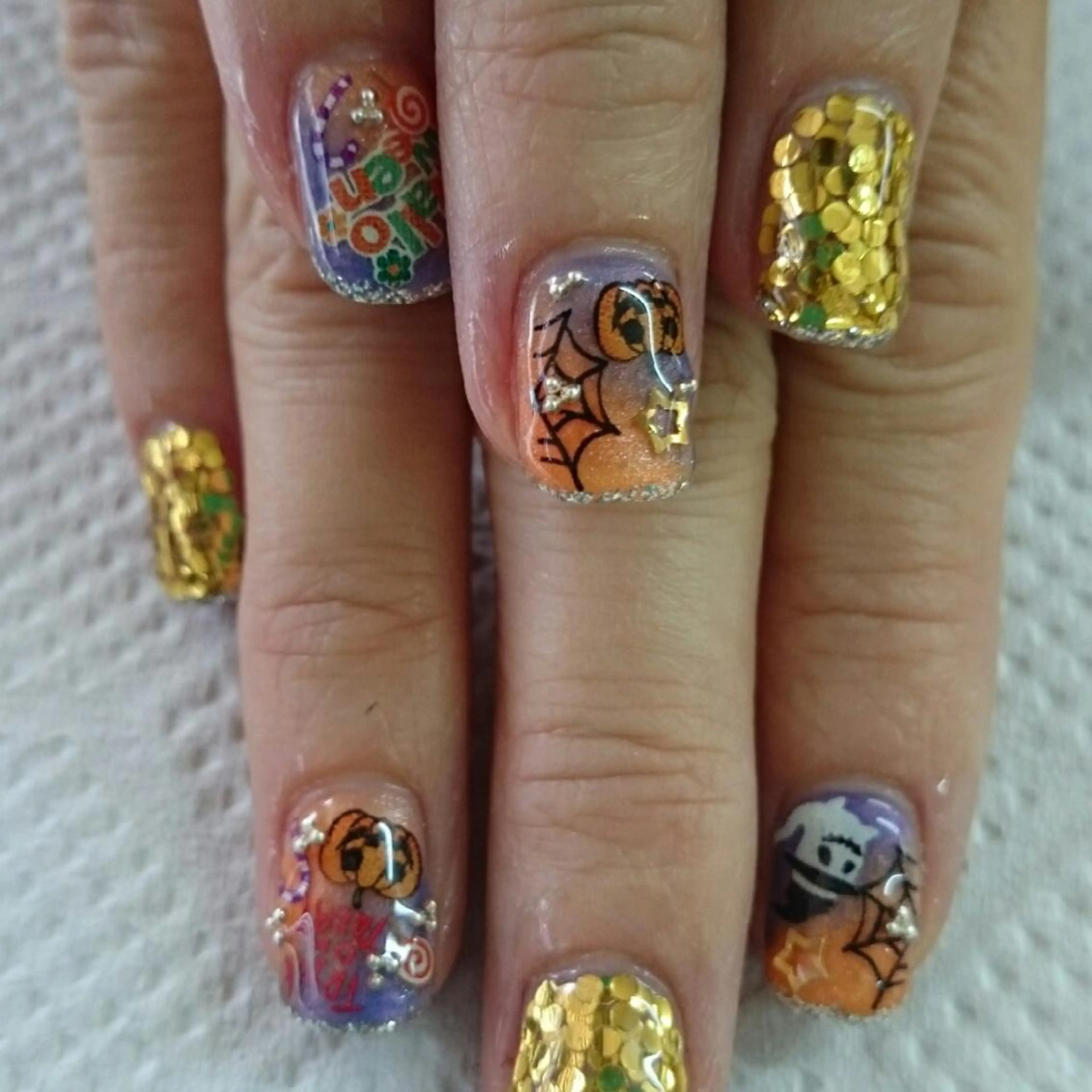 ネイル 與儀 知佳のネイルデザイン