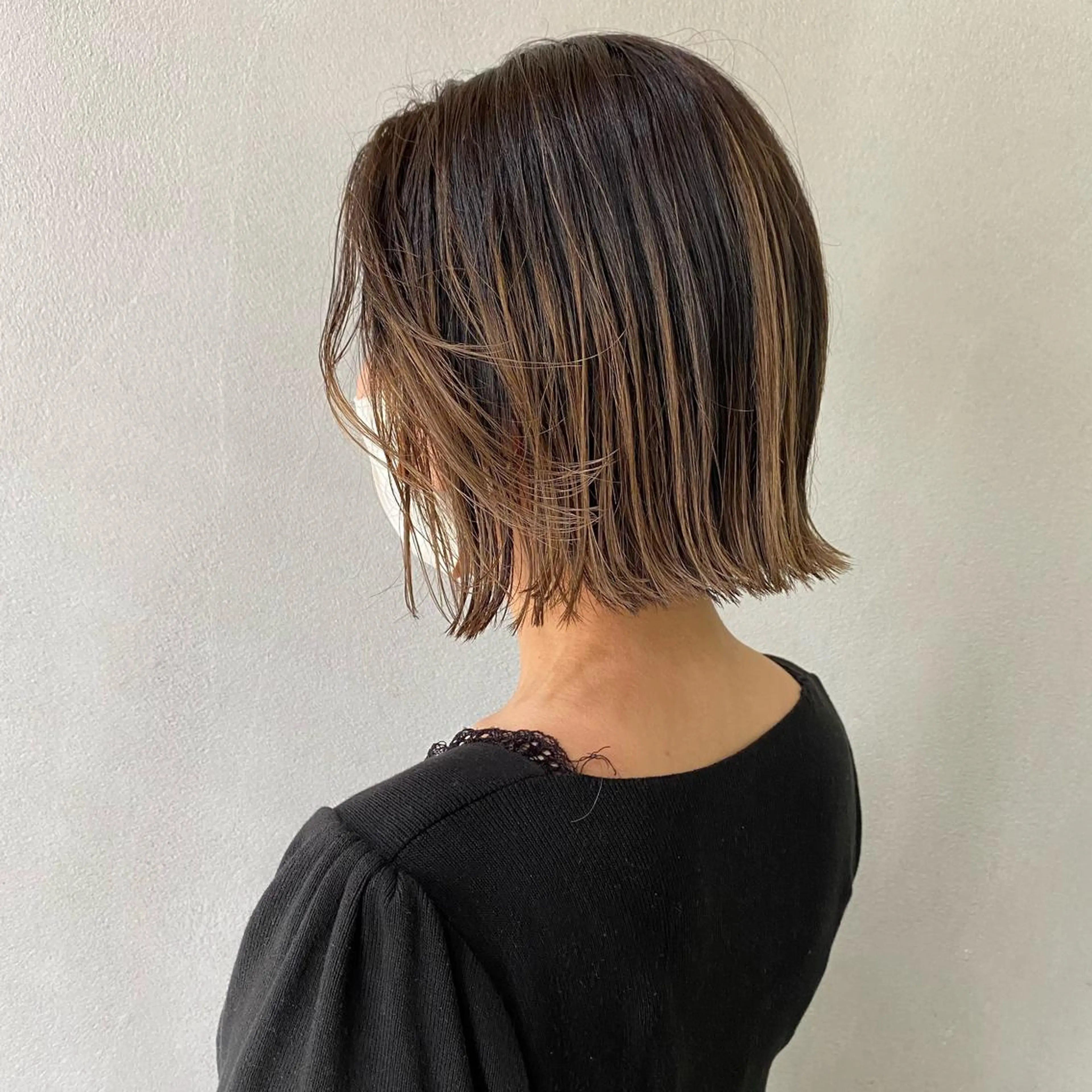 ショート カラー 外ハネヘア ボブ/マンツーマン ミヒラケイタのヘアスタイル