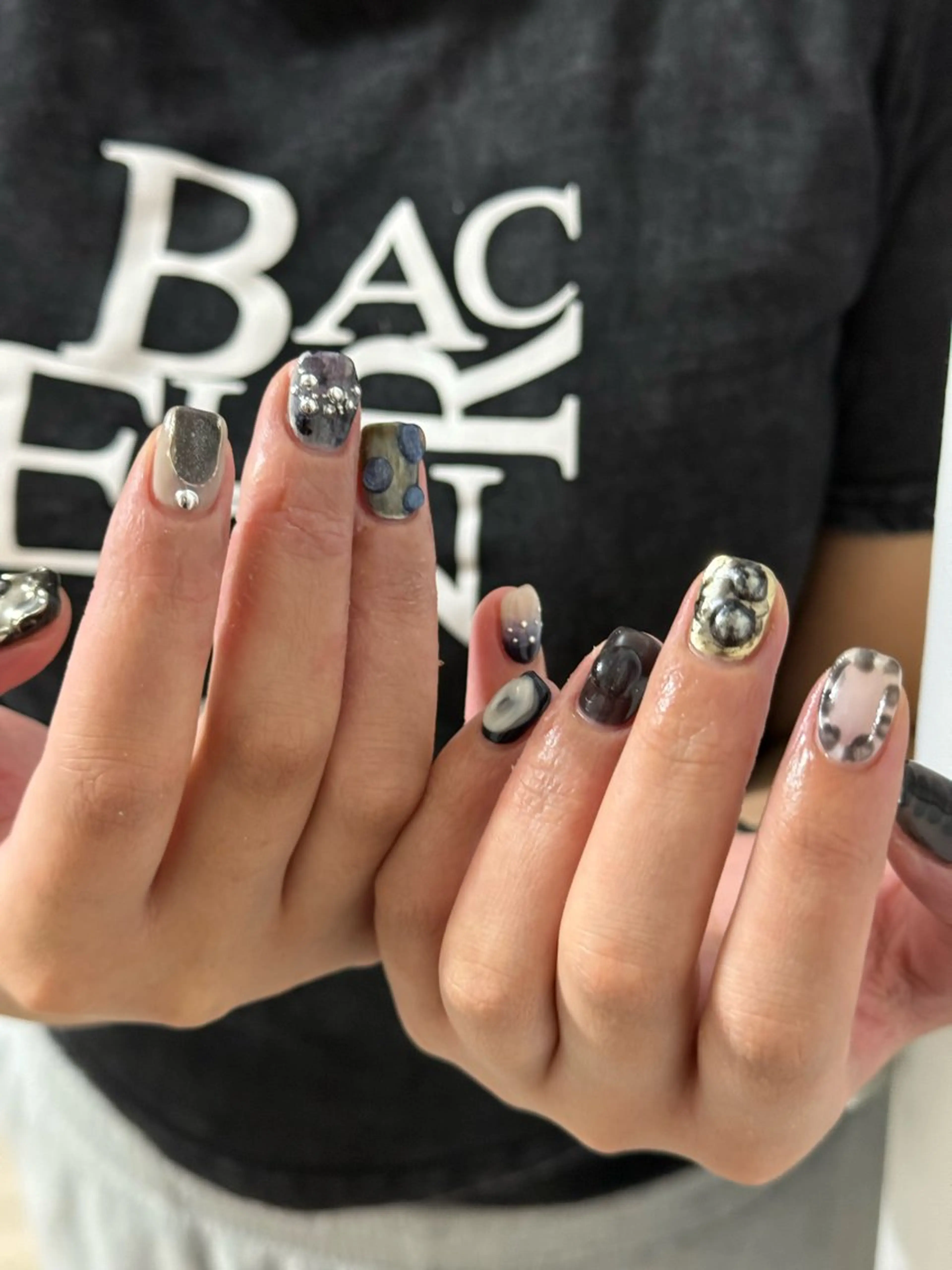 ネイル ハンドネイル フットネイル ハンドケア ニュアンスネイル 💅🏻yuuiのネイルデザイン