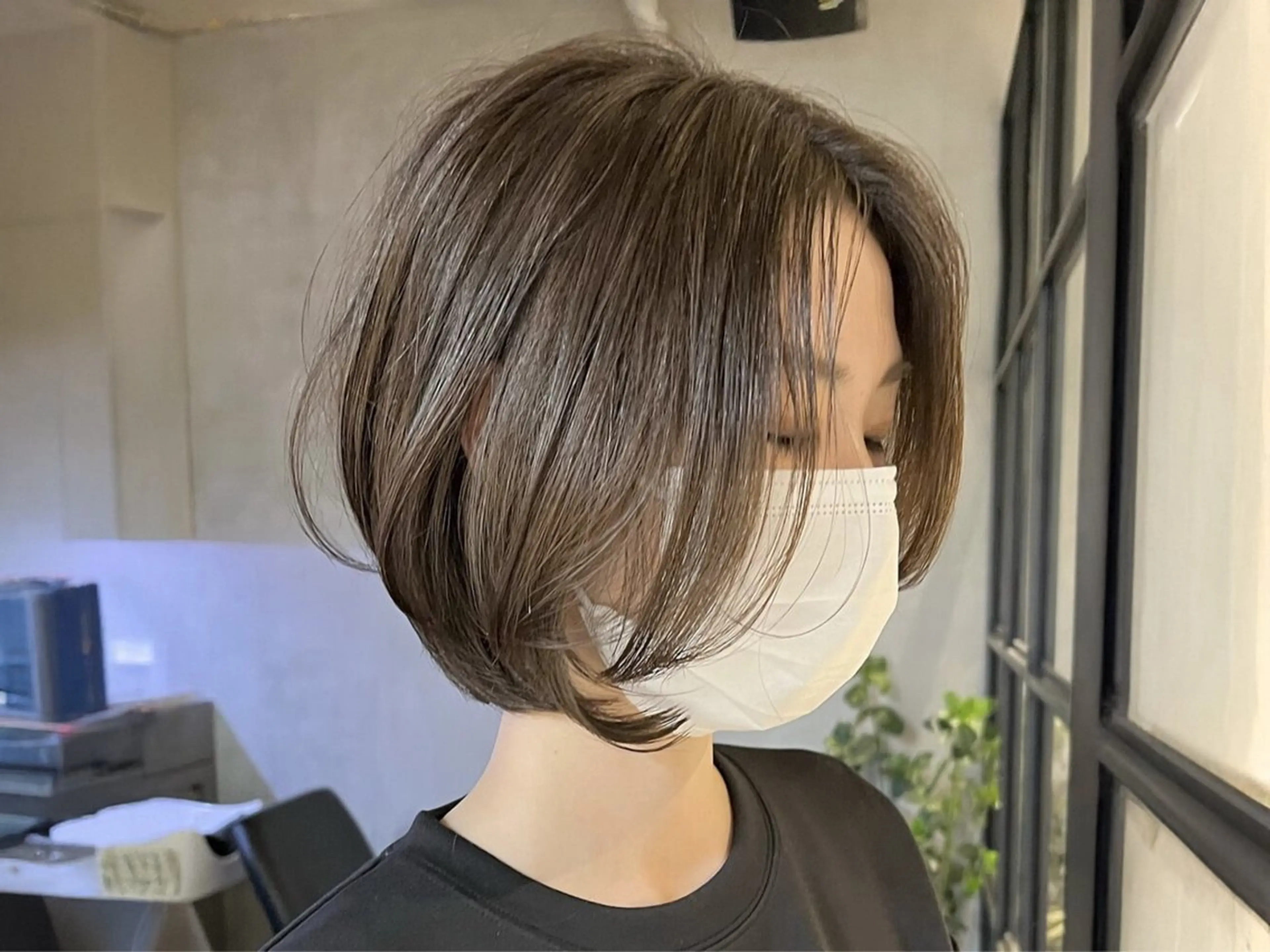 カラー 塔尾 真那のヘアスタイル