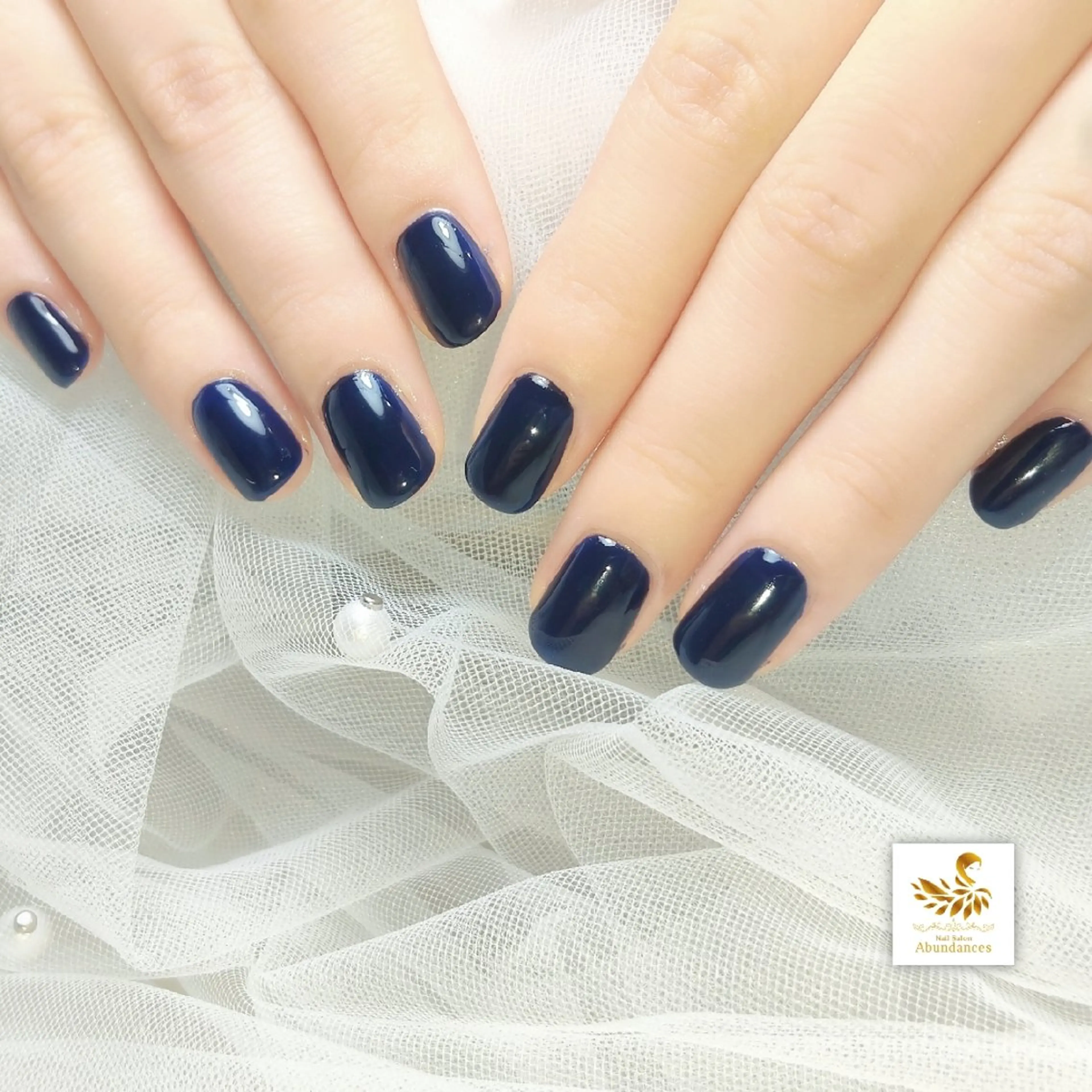 ネイル ネイビー ワンカラーネイル ハンドネイル 完全予約制個室サロン Abundancesのネイルデザイン
