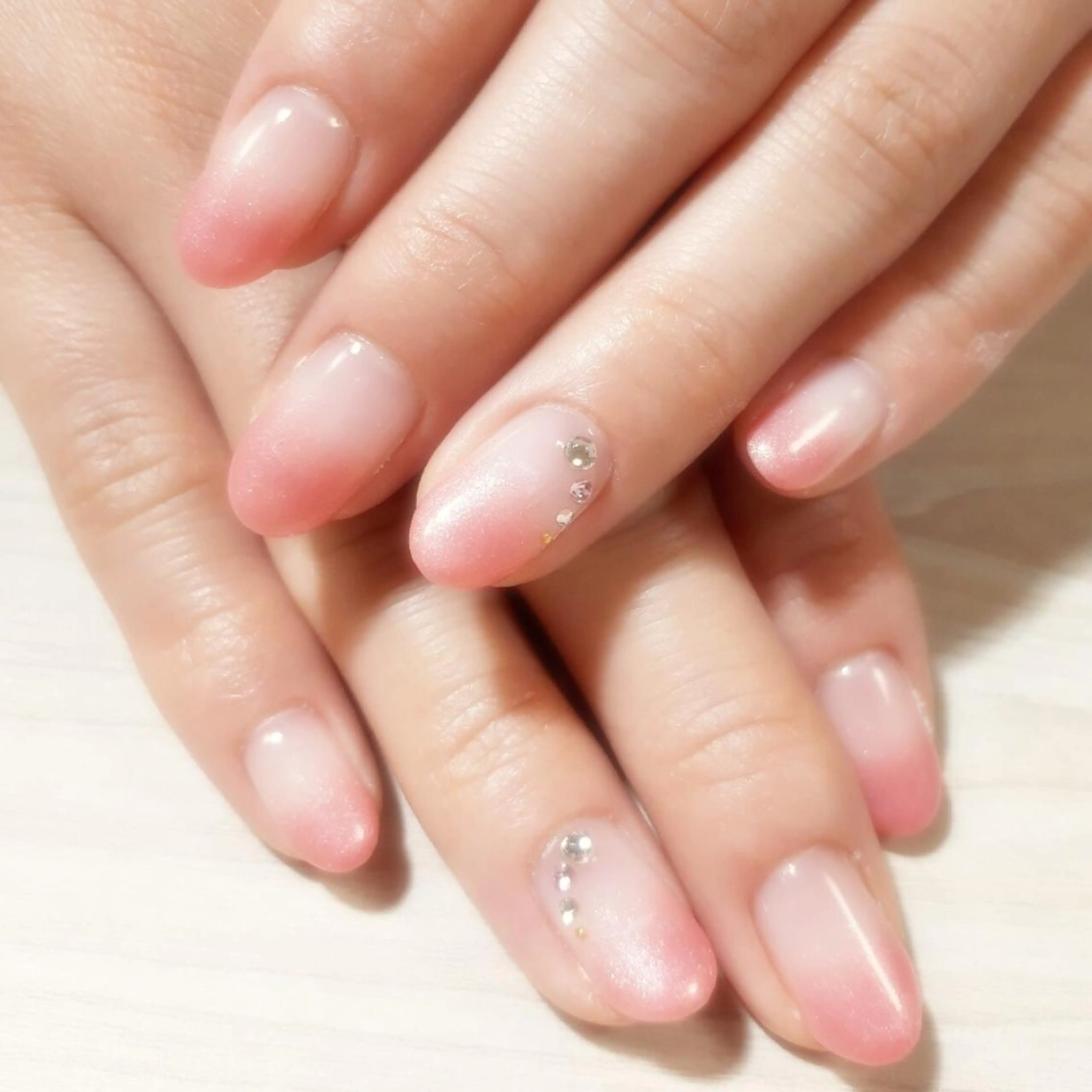 セミロング ネイル 安藤 Charlotteのネイルデザイン