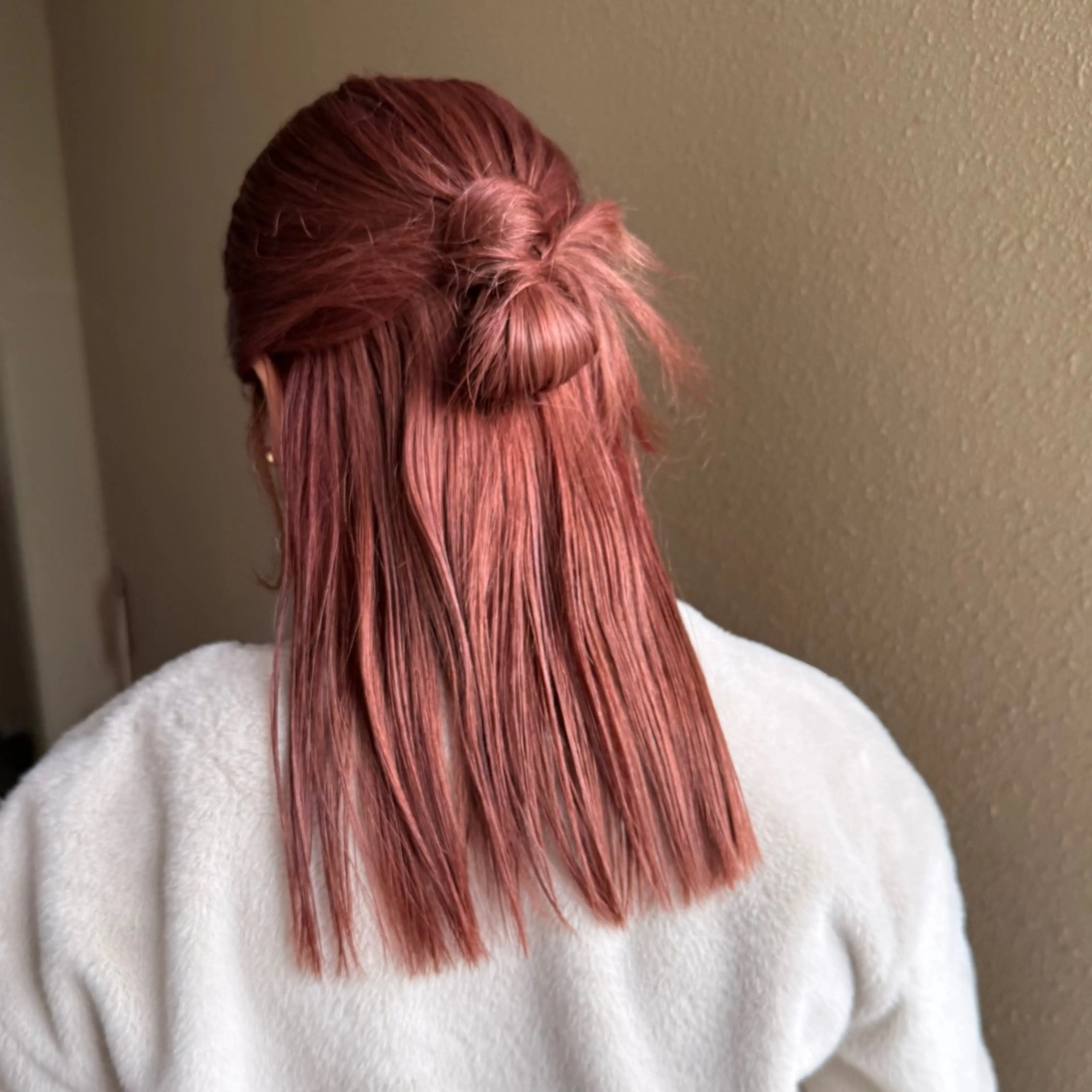 セミロング ヘアアレンジ 仲村 真里奈のヘアスタイル