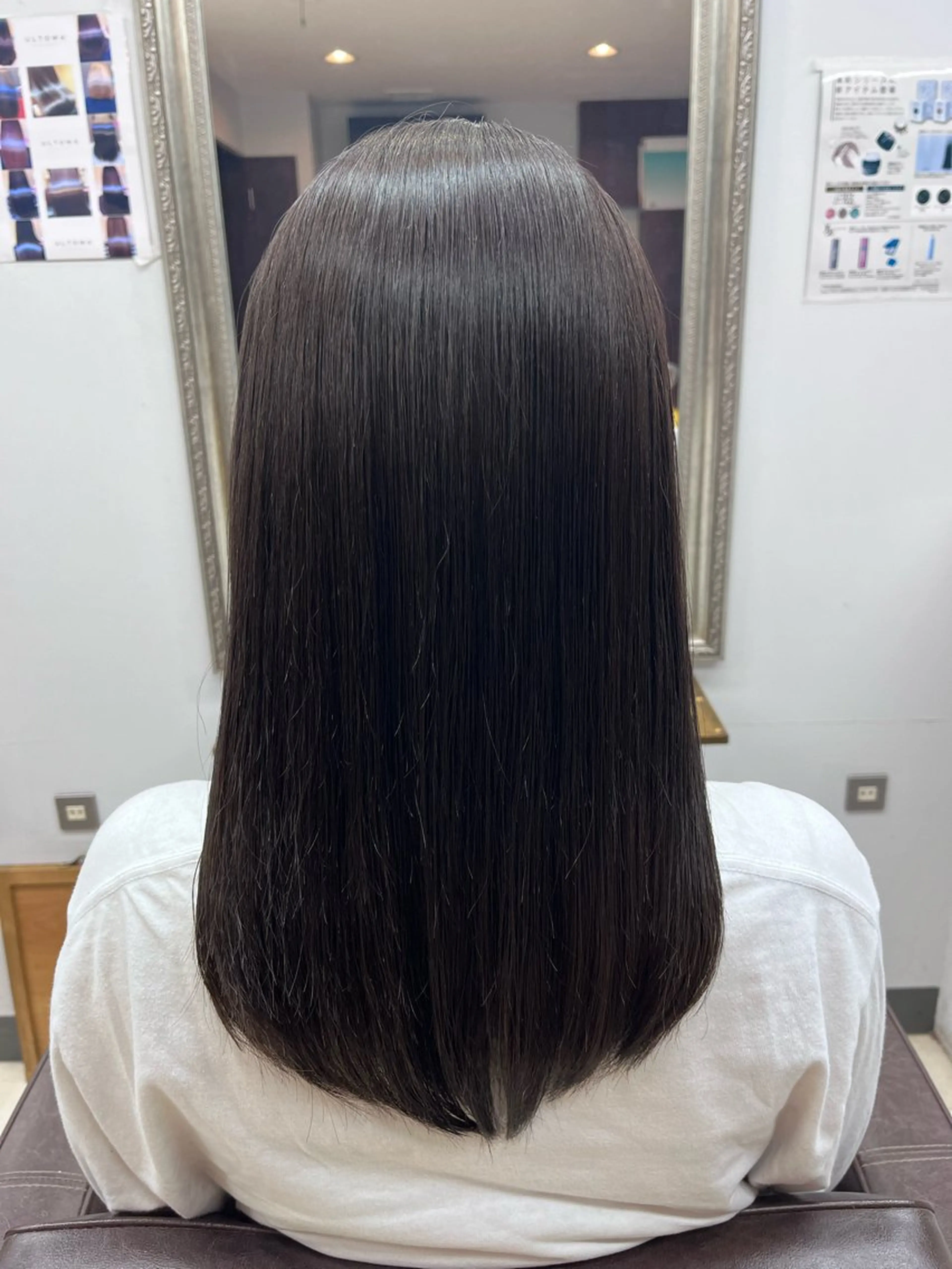 セミロング カラー 産休の為お休みです! 小島凜のヘアスタイル