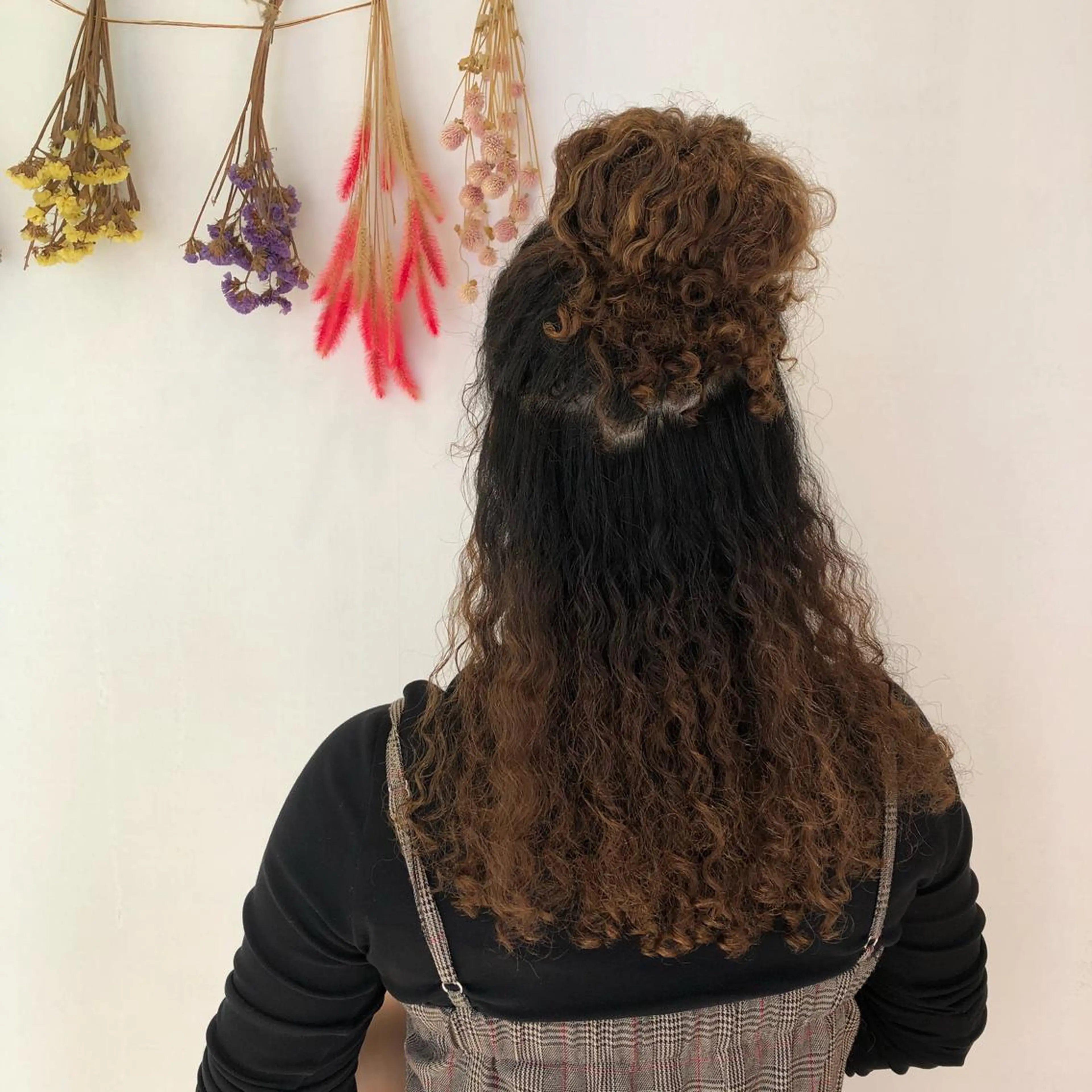 ヘアアレンジ ハーフアップ お団子ヘア 小顔レイヤー/ ベージュ🤍Rieのヘアスタイル