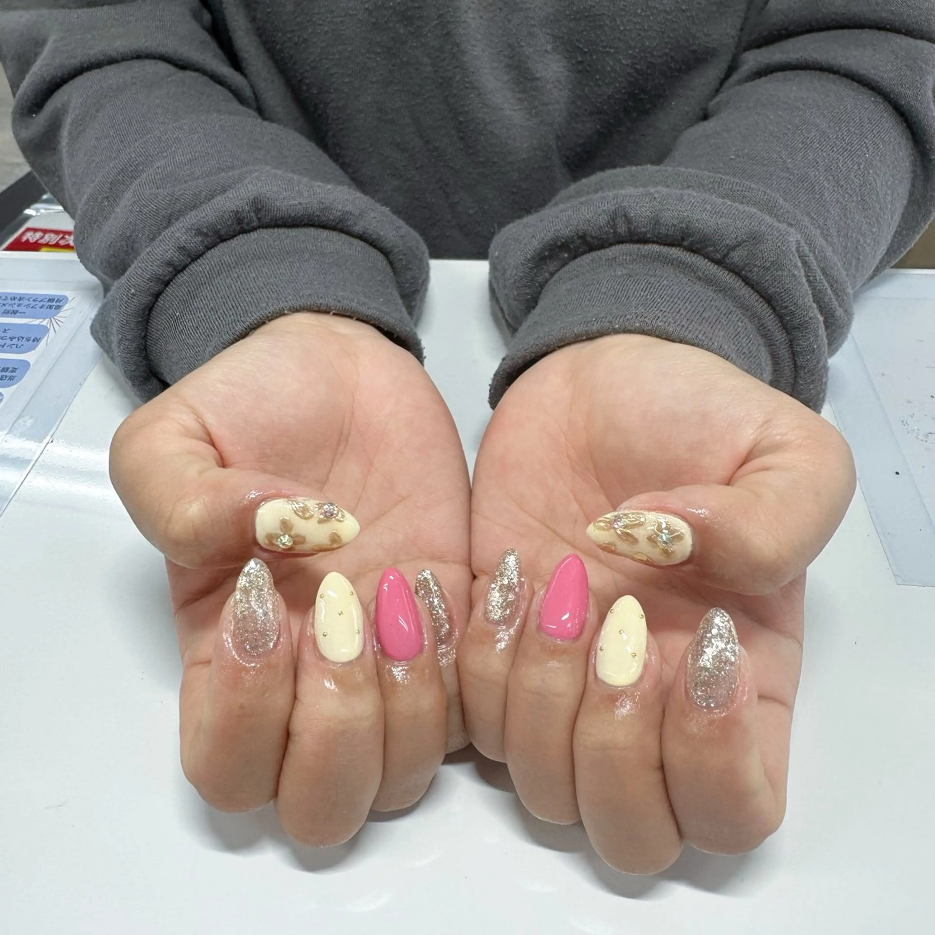 ネイル ハンドネイル VANNAIL 本厚木店のネイルデザイン