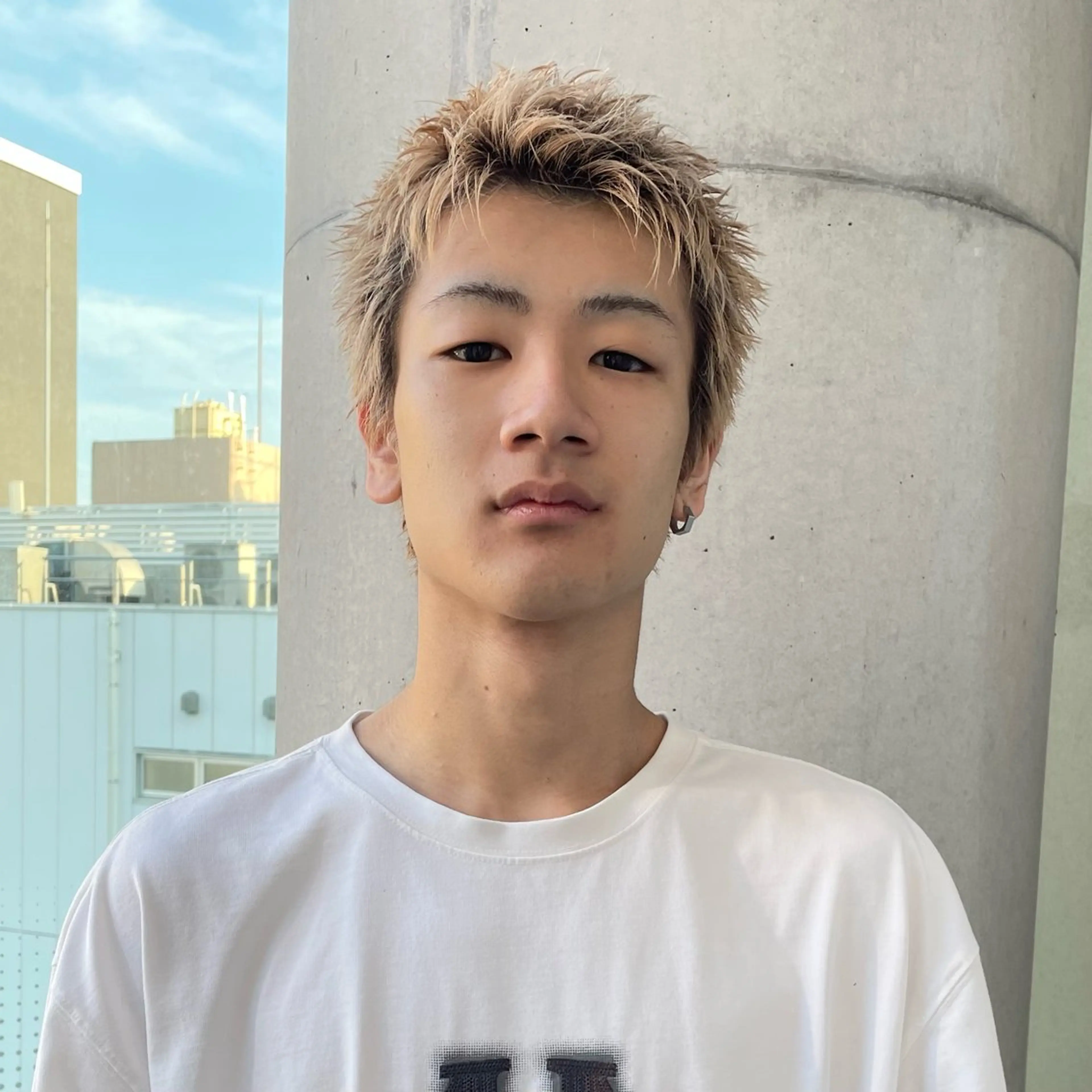 ショート メンズ メンズブリーチ スパイキーショート ショートヘア カット ⚾️横浜メンズカット 阿部龍馬🍺🍔のヘアスタイル