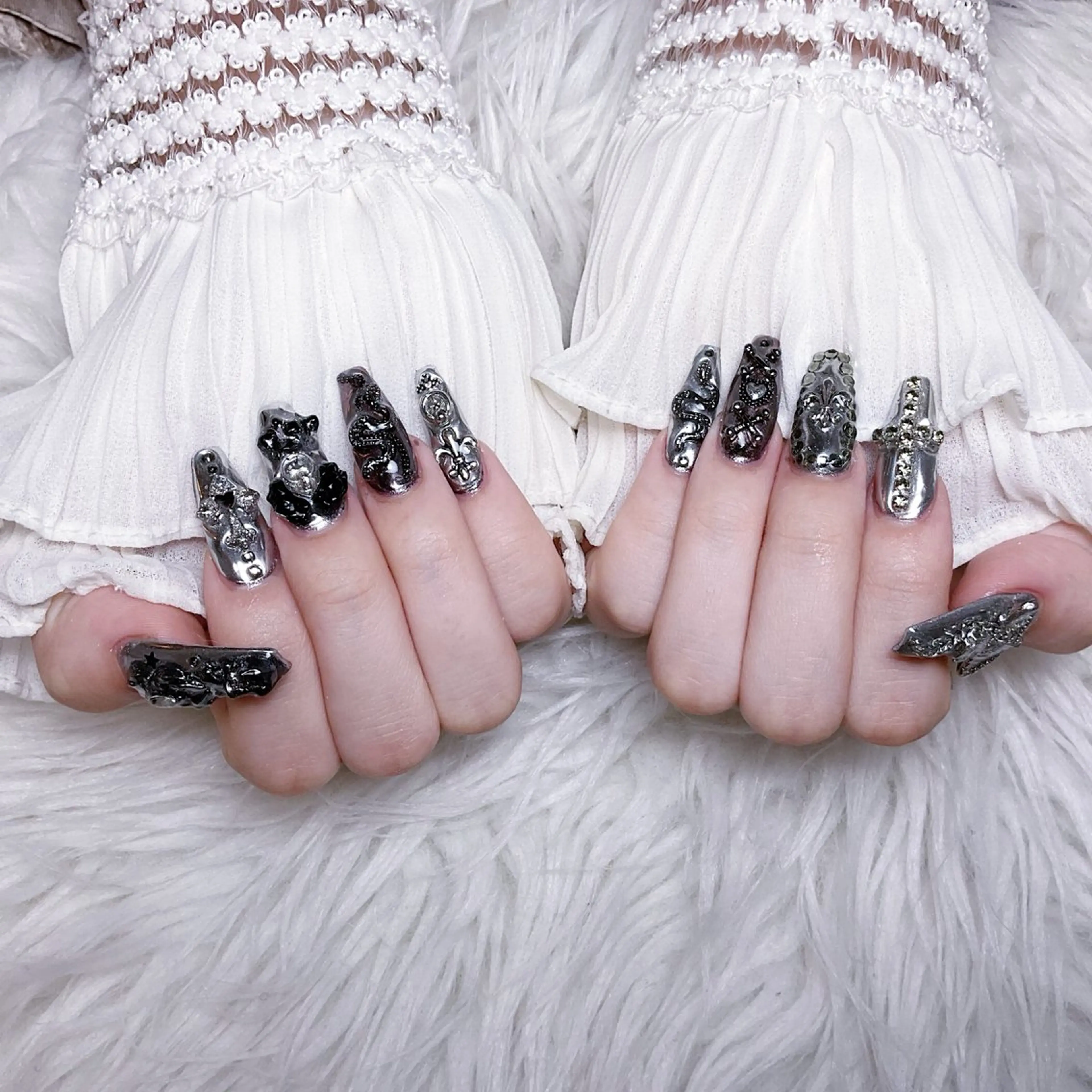 ネイル ハンドネイル 🍭Yun nail hyejin🌸のネイルデザイン