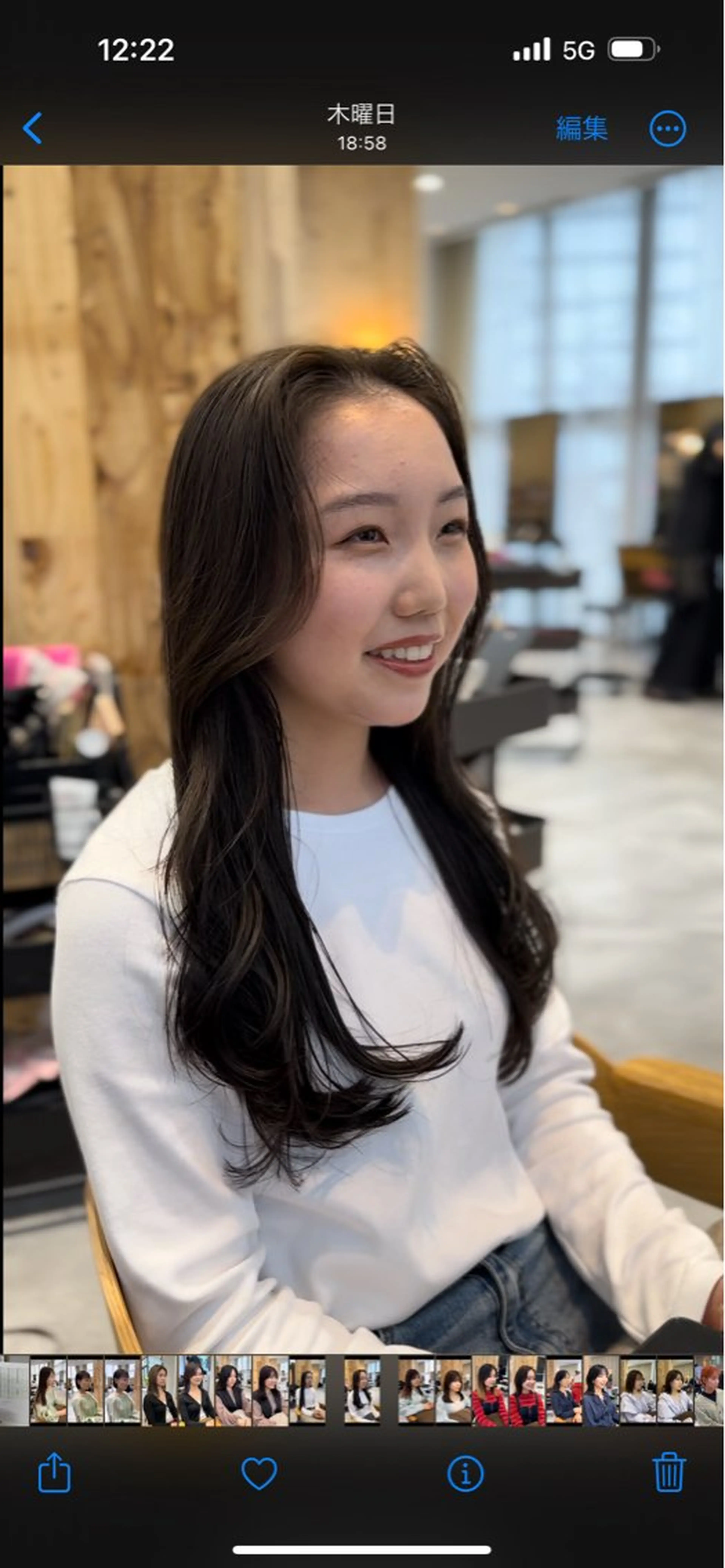 ロング カラー VIEWユリナ メイク/ カットのヘアスタイル