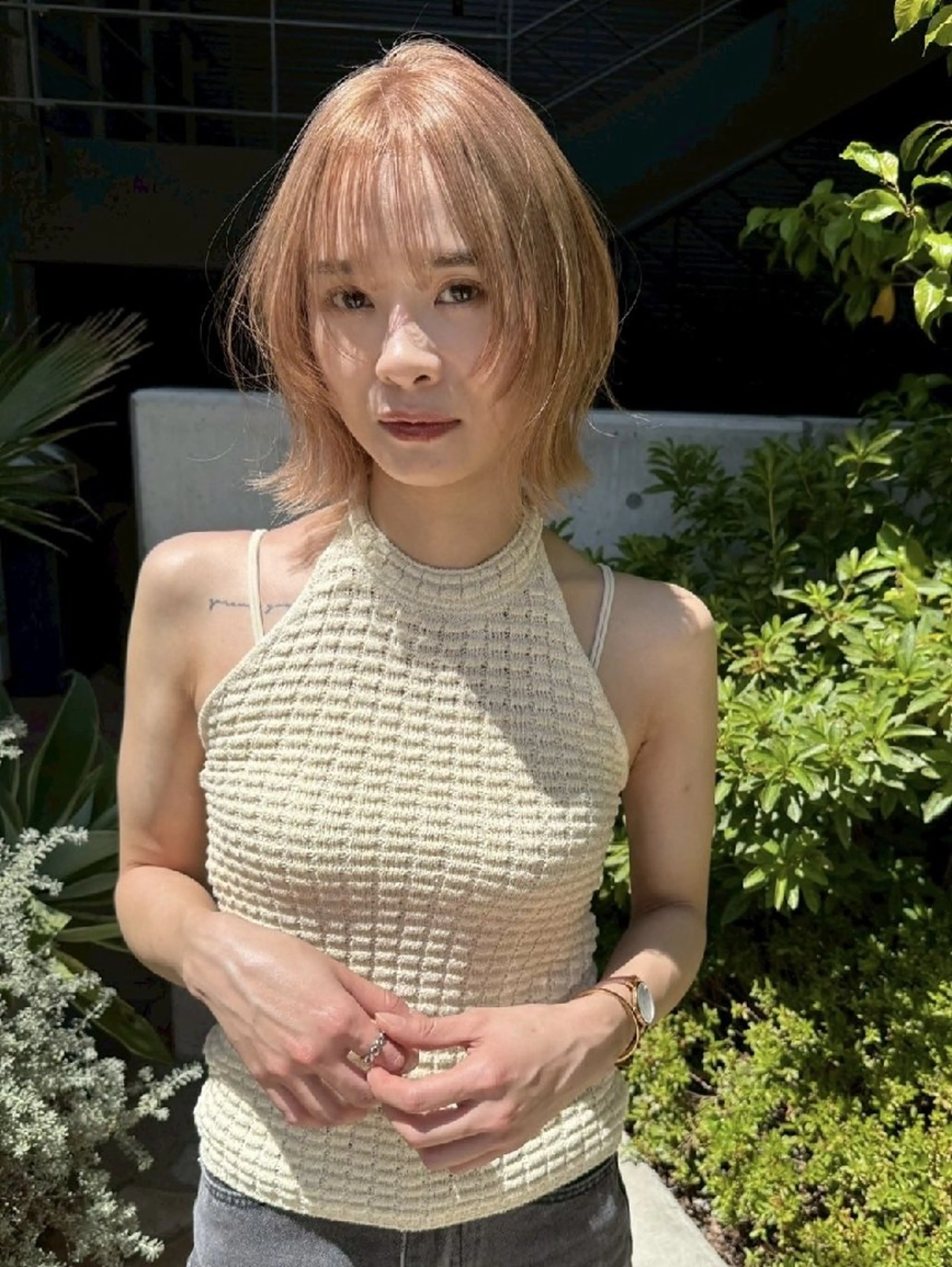 ミディアム カラー ブリーチ ダブルカラー グレージュ インナーカラー ブリーチなしカラー ヘアカラー mood 髪質改善 ダブルカラーのヘアスタイル