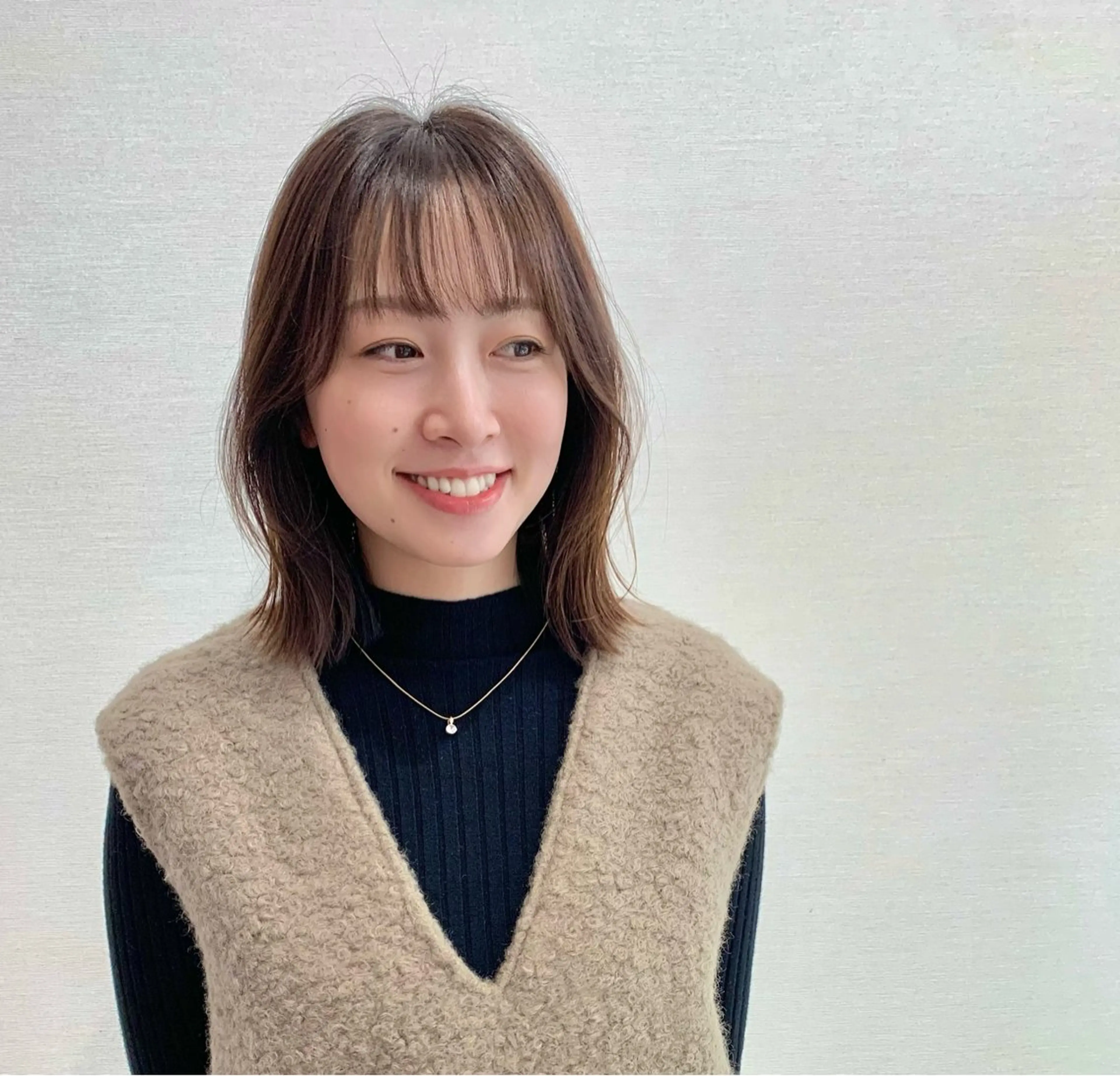 ミディアム カット ヘアカラー 【シクネ】ユウダイ お顔まわりカット💎のヘアスタイル