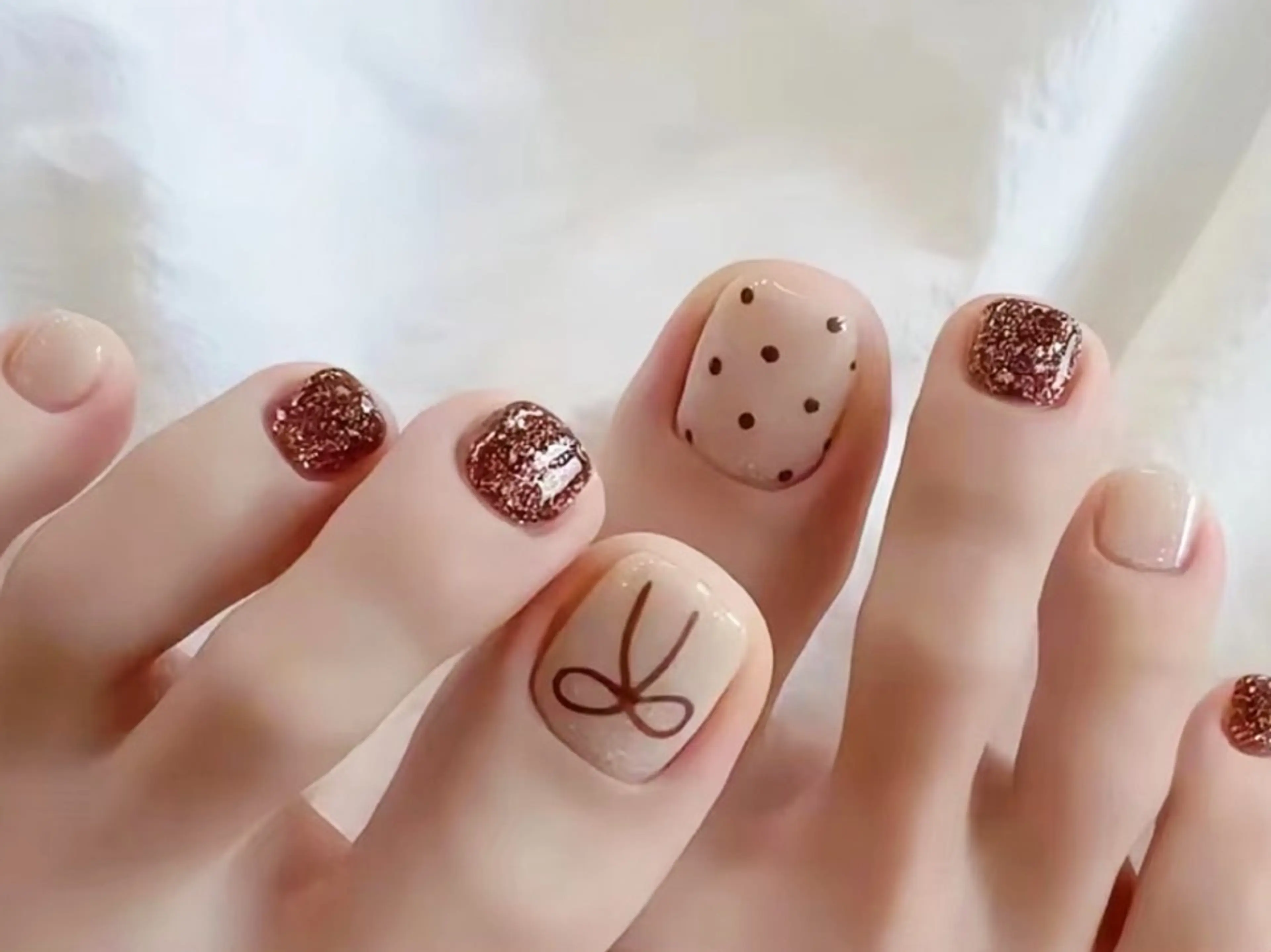 ネイル フットネイル H3 Nail Tsuki🦋💙のネイルデザイン