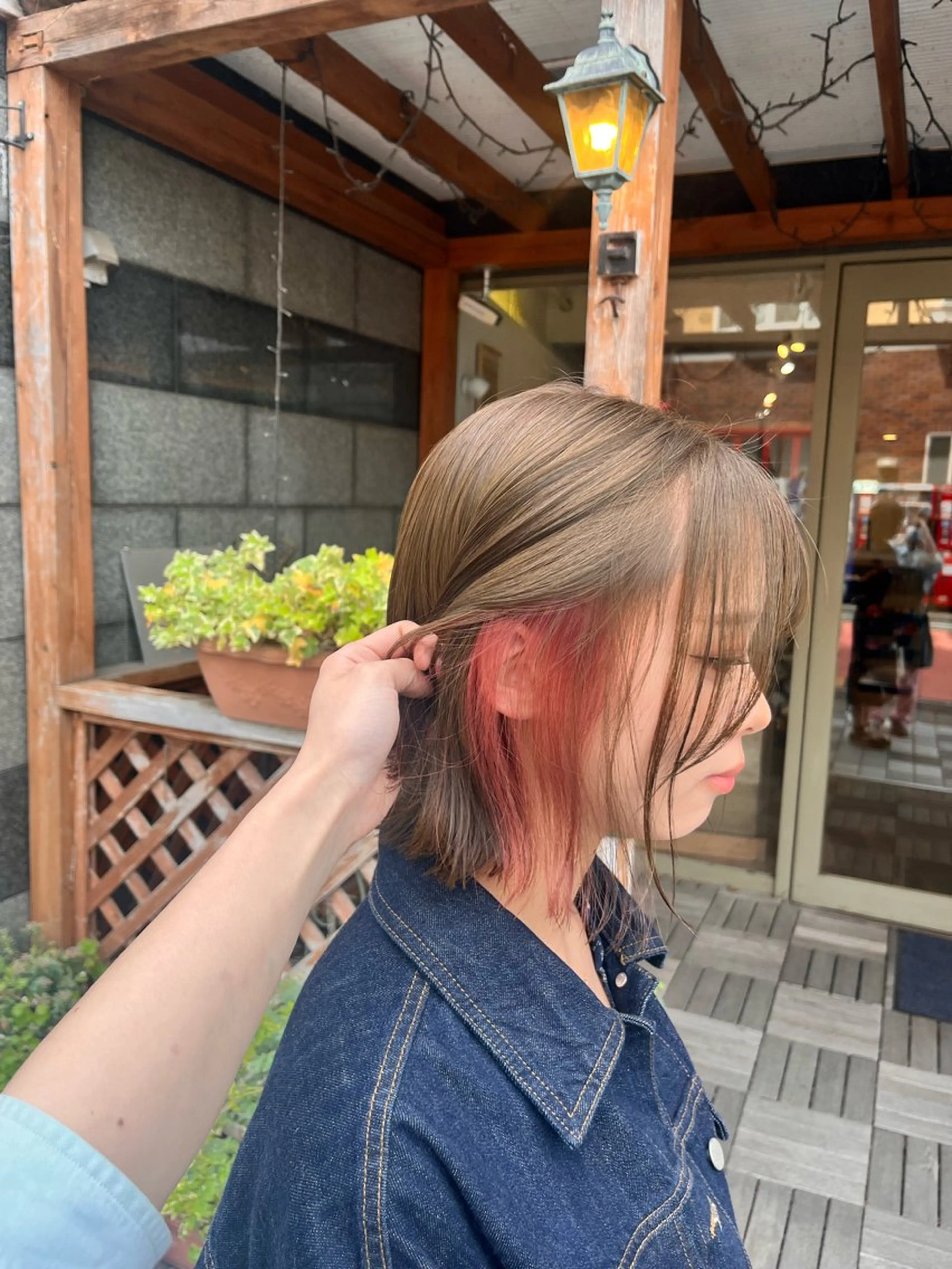 ミディアム ボブ カット 臺 佳連のヘアスタイル