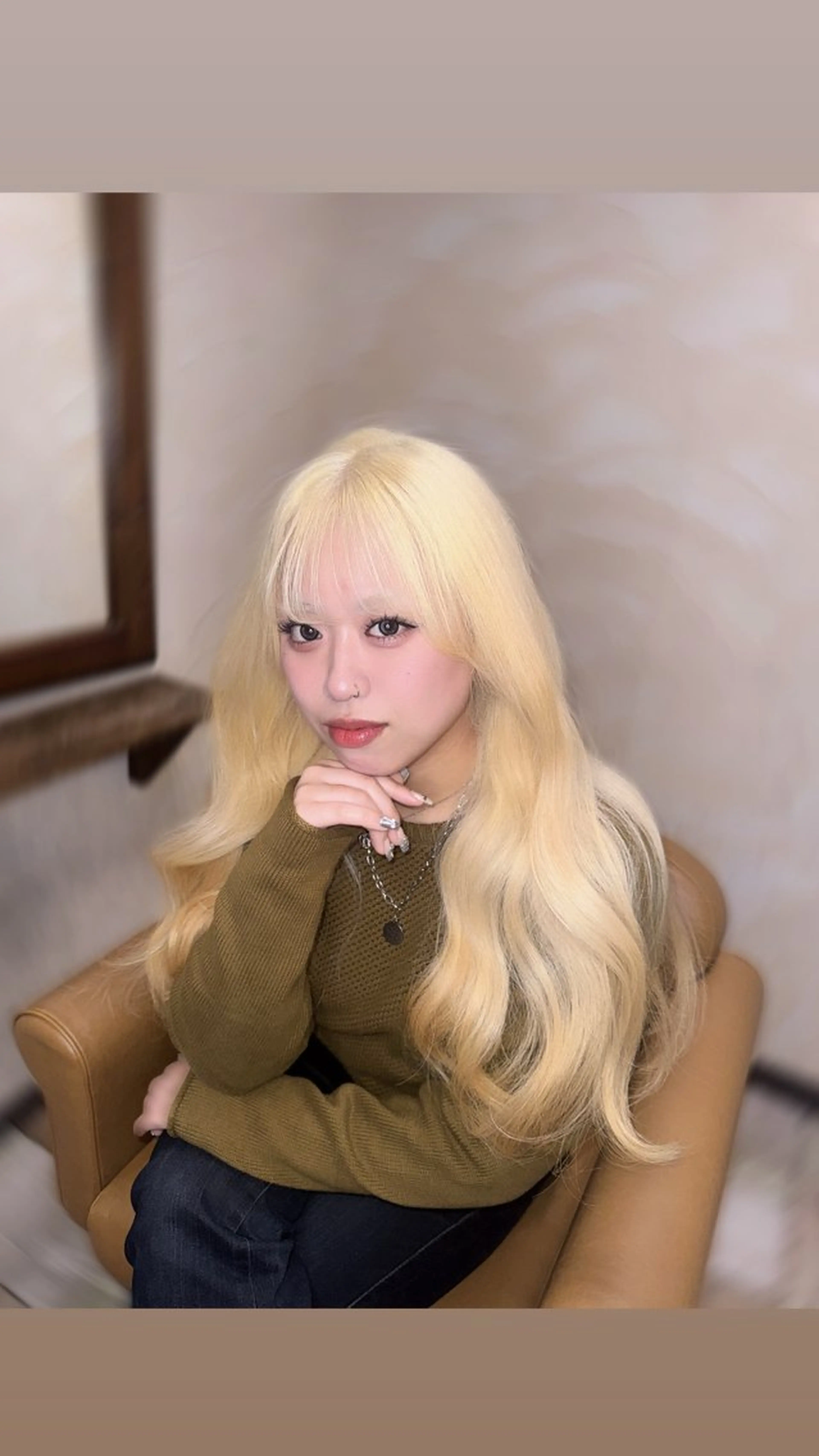 ロング ハイライト 髪質改善 韓国風ヘア レイヤーカット 縮毛矯正 松村 舞桜のヘアスタイル