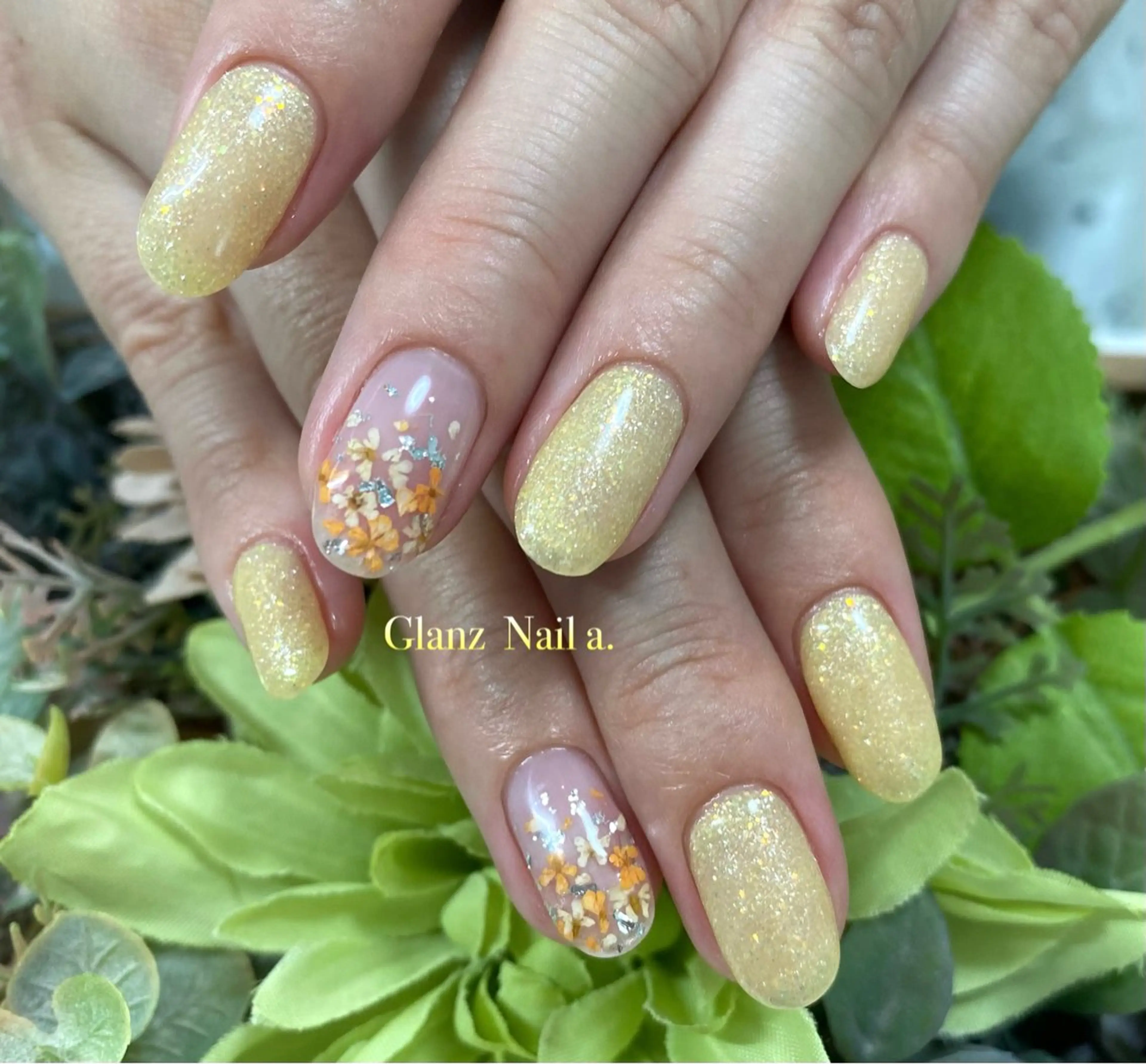 ネイル クリアネイル フラワーネイル グラデーション Glanz  Nail aのネイルデザイン