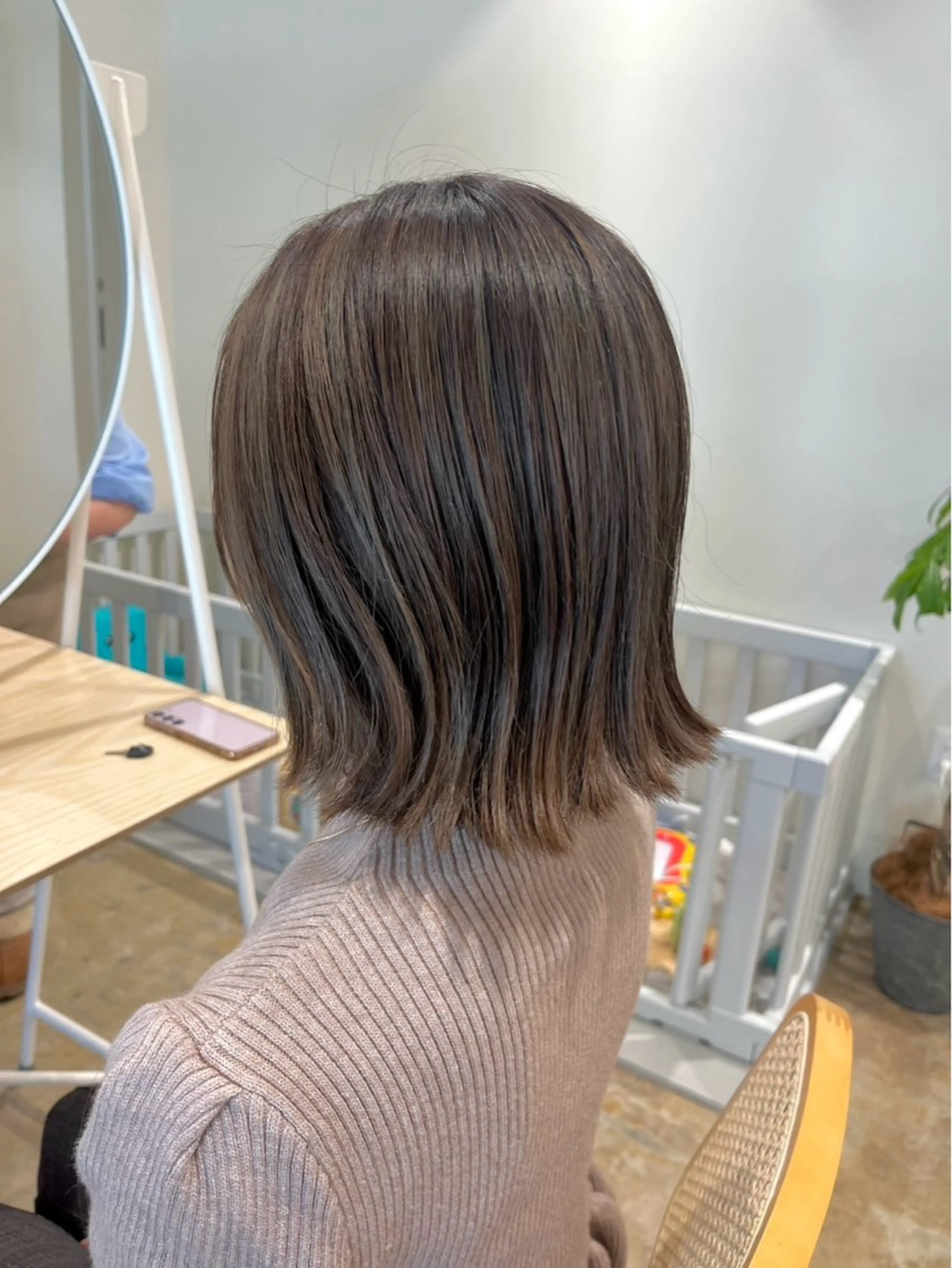 💐ママ専用/当日予約OK💐「送り迎えのあと30​〜​60分でキレイに」リタッチカラー＋ダメージ補修Tr ¥4,500の写真