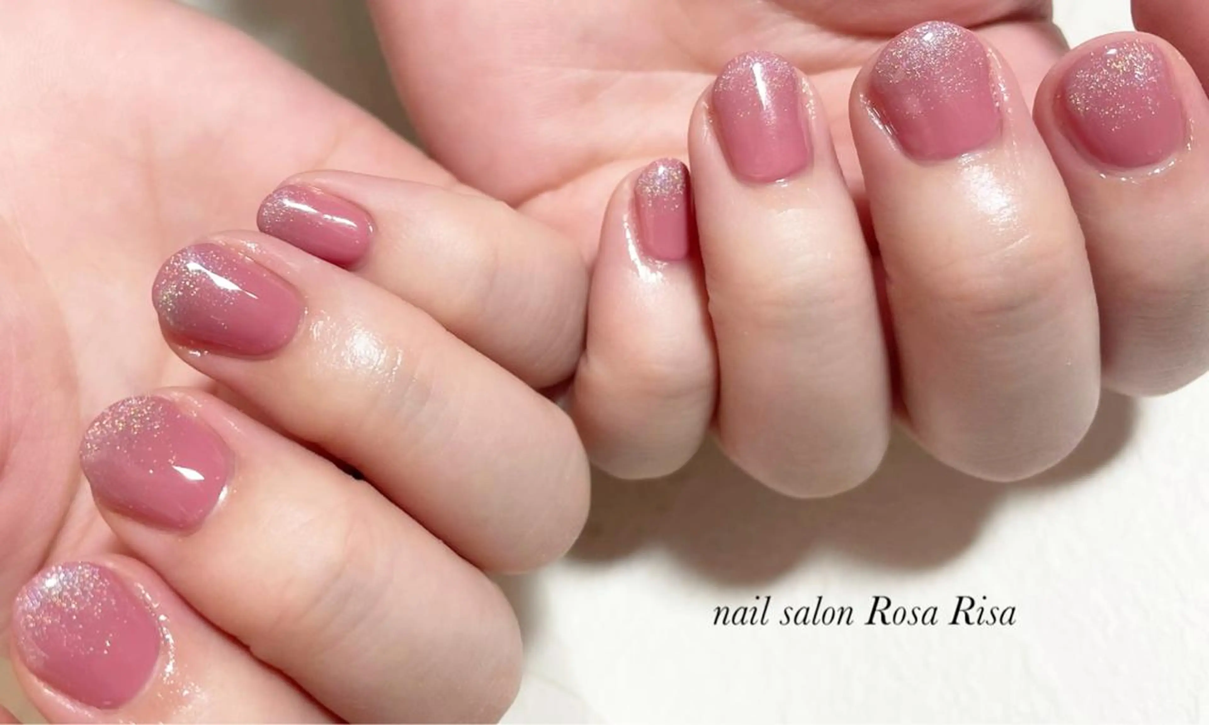 ショート ネイル オーロラネイル マグネットネイル ネイルスタジオ シェイクユアハンズのネイルデザイン