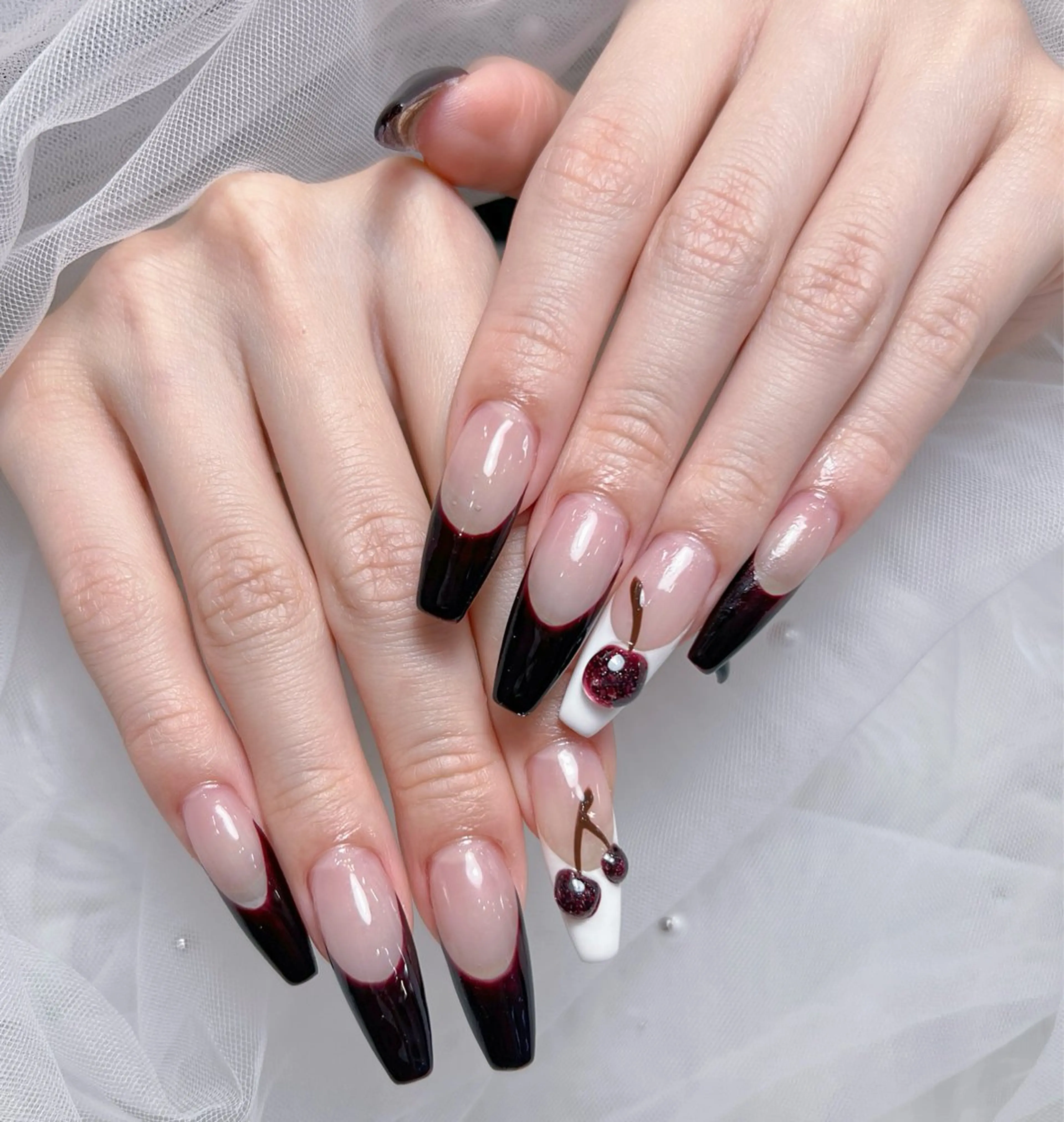 ネイル アートネイル オーロラネイル チークネイル 長さ出し フットネイル Miya _nailのネイルデザイン