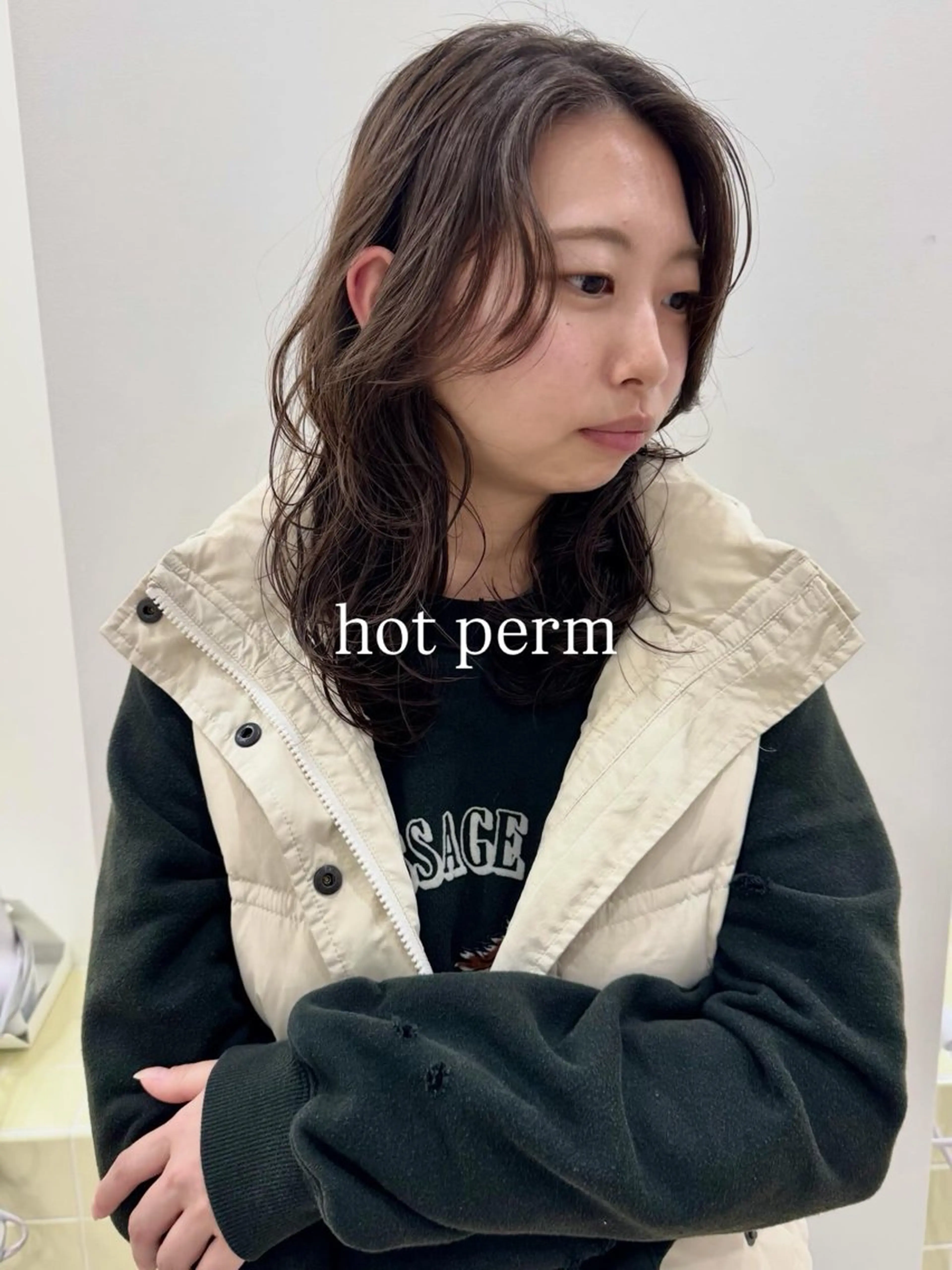 ミディアム パーマ カット パーマ ブリーチ/レイヤー/ コイデリュウセイのヘアスタイル