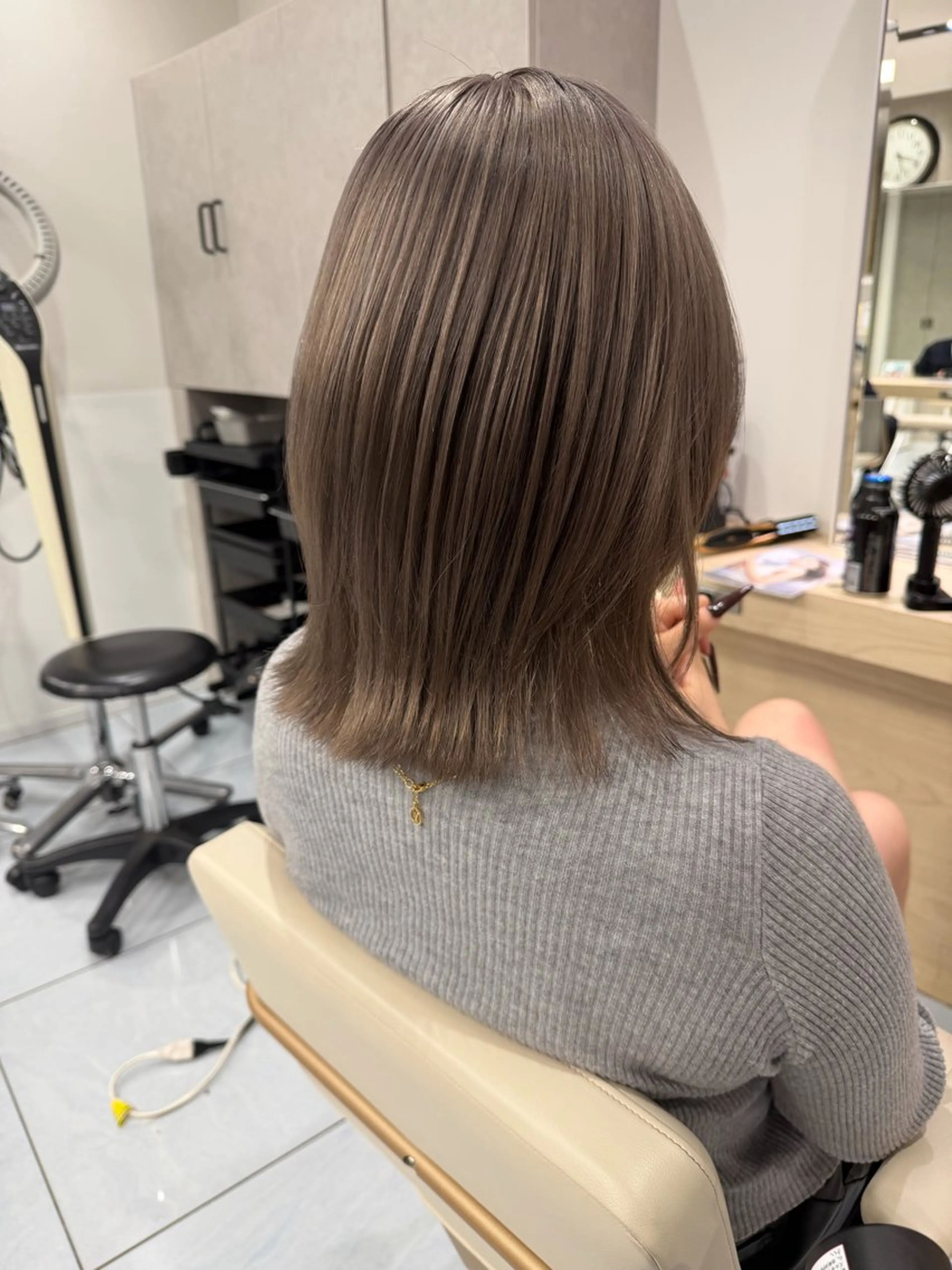ミディアム カラー ブリーチ 髪質改善 トリートメント カット ヘアカラー トリートメント 髪質改善/縮毛矯正 /レイヤー岡部のヘアスタイル