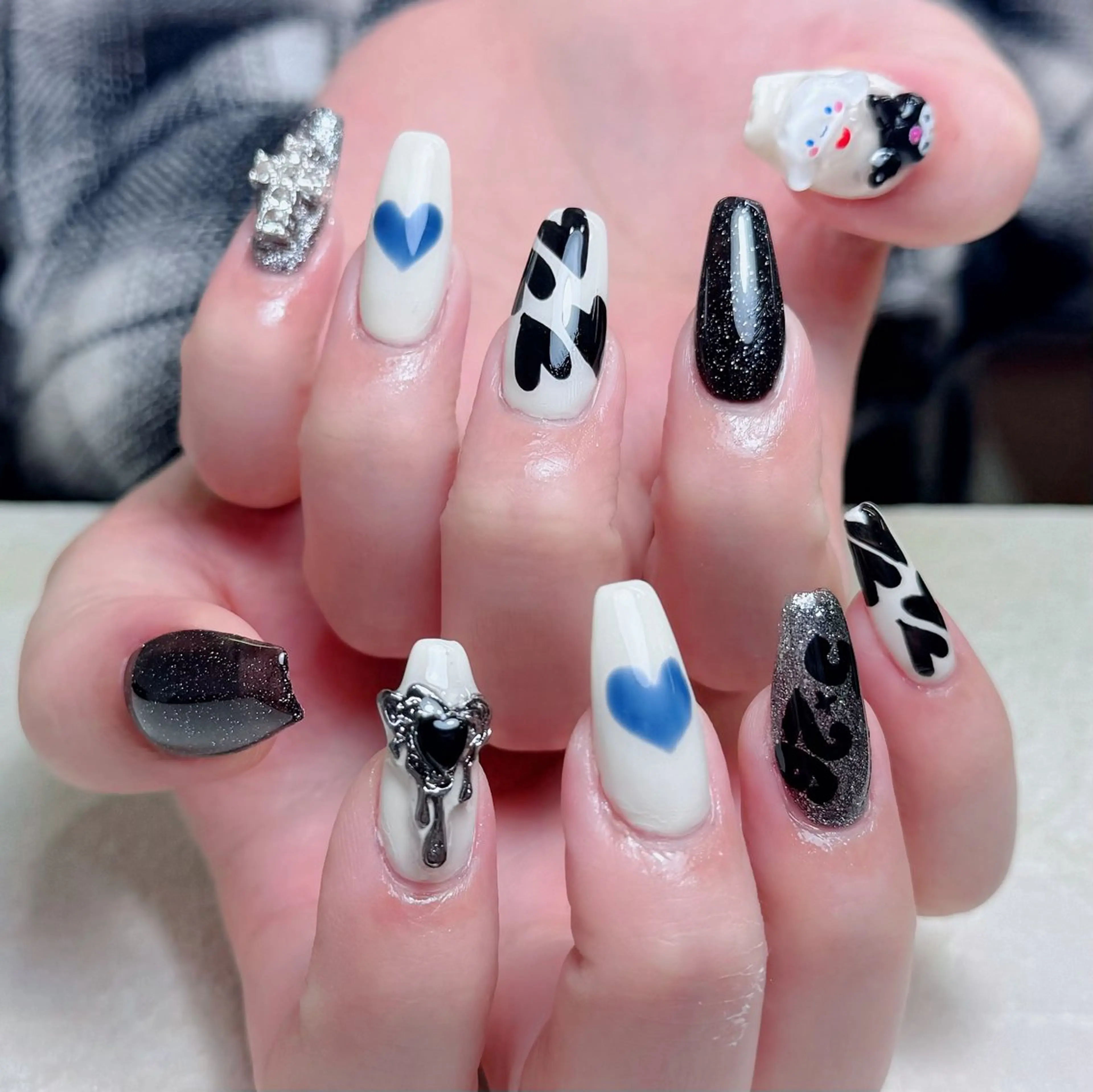 ネイル アートネイル 長さ出し フレンチネイル ジェルネイル ガーリー ハンドネイル 中野駅から2分 MEO NAILのネイルデザイン