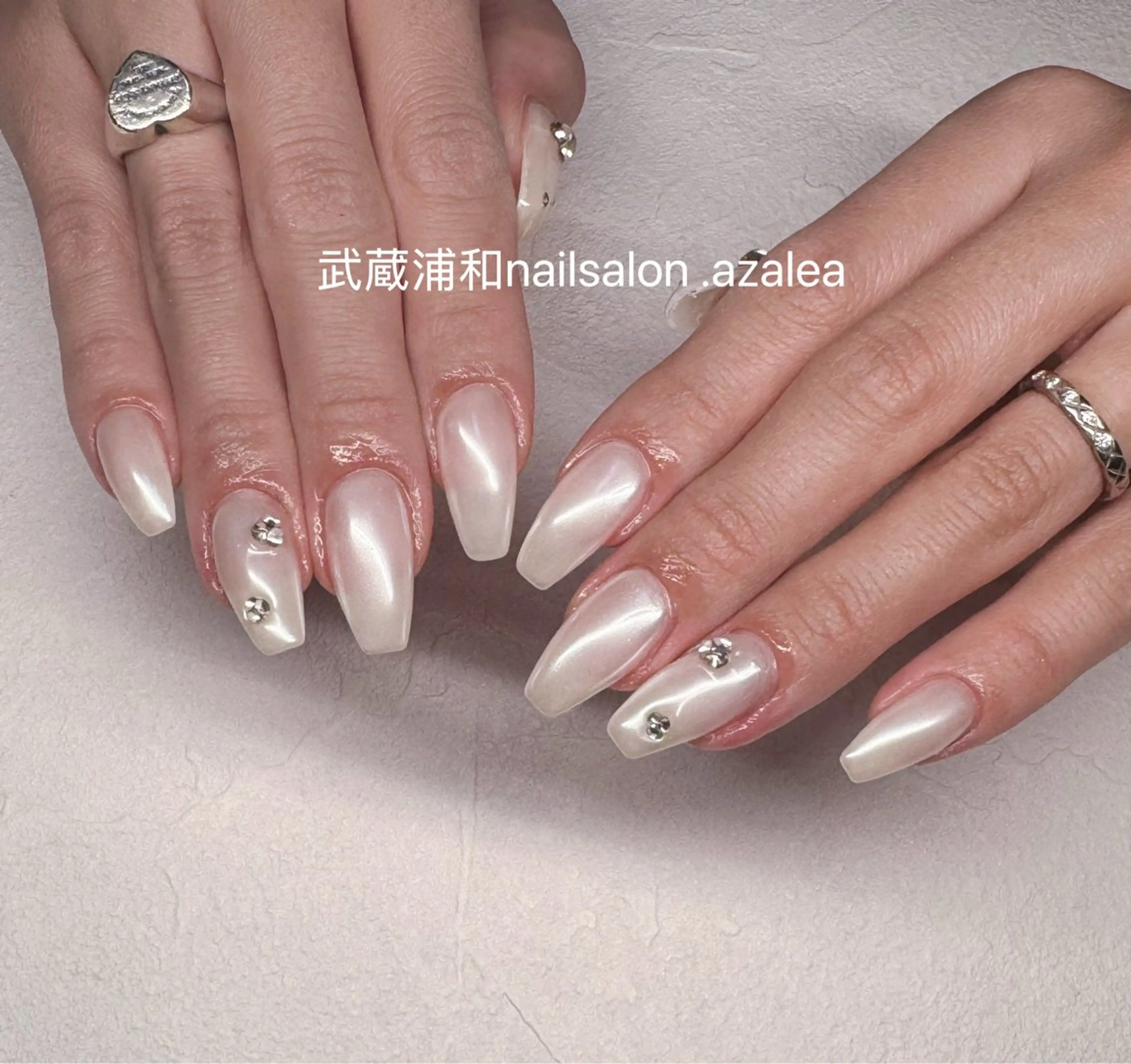 ネイル ハンドネイル R inのネイルデザイン