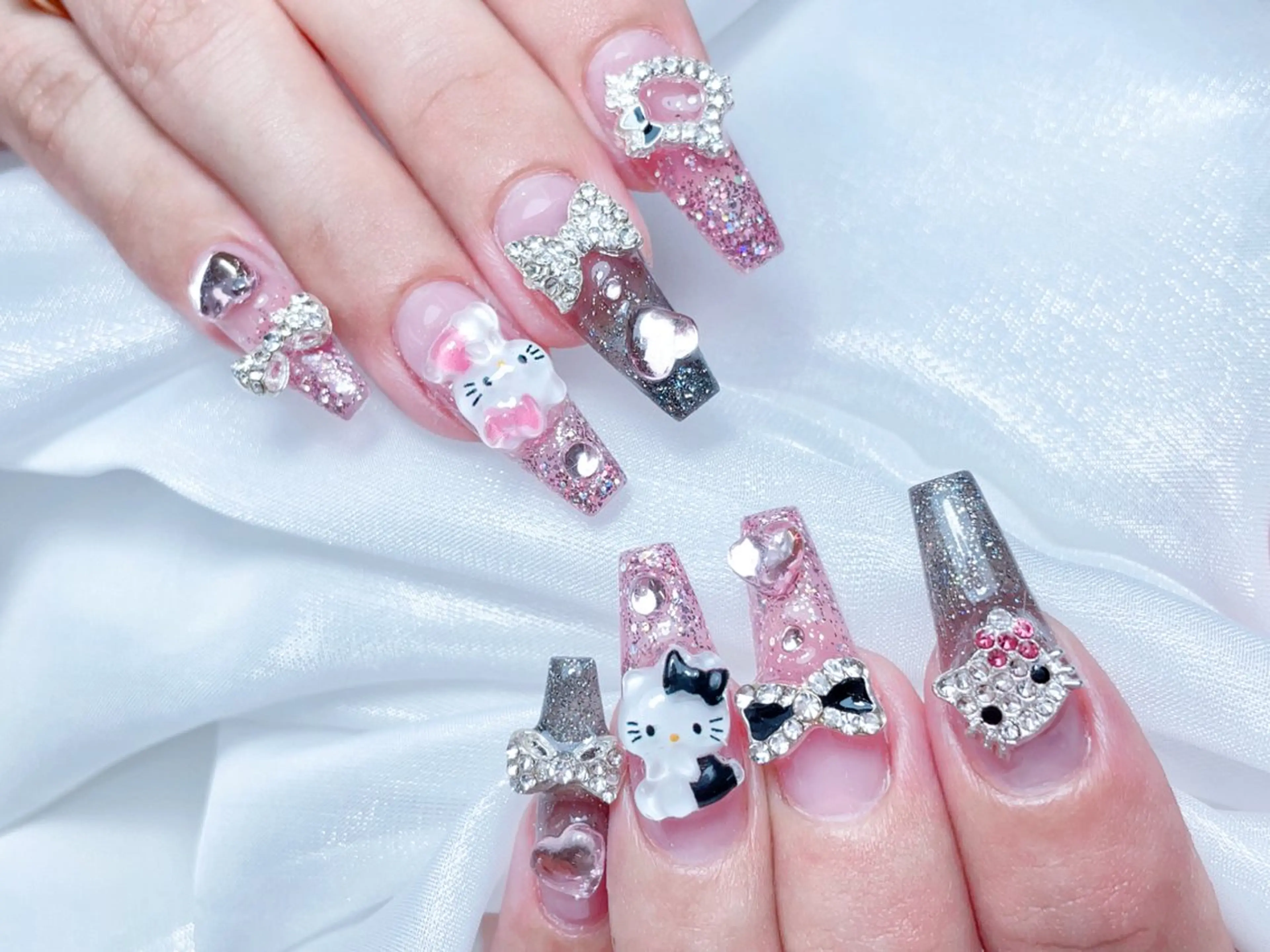 ネイル 🎀M nails✨ ビューティーのネイルデザイン
