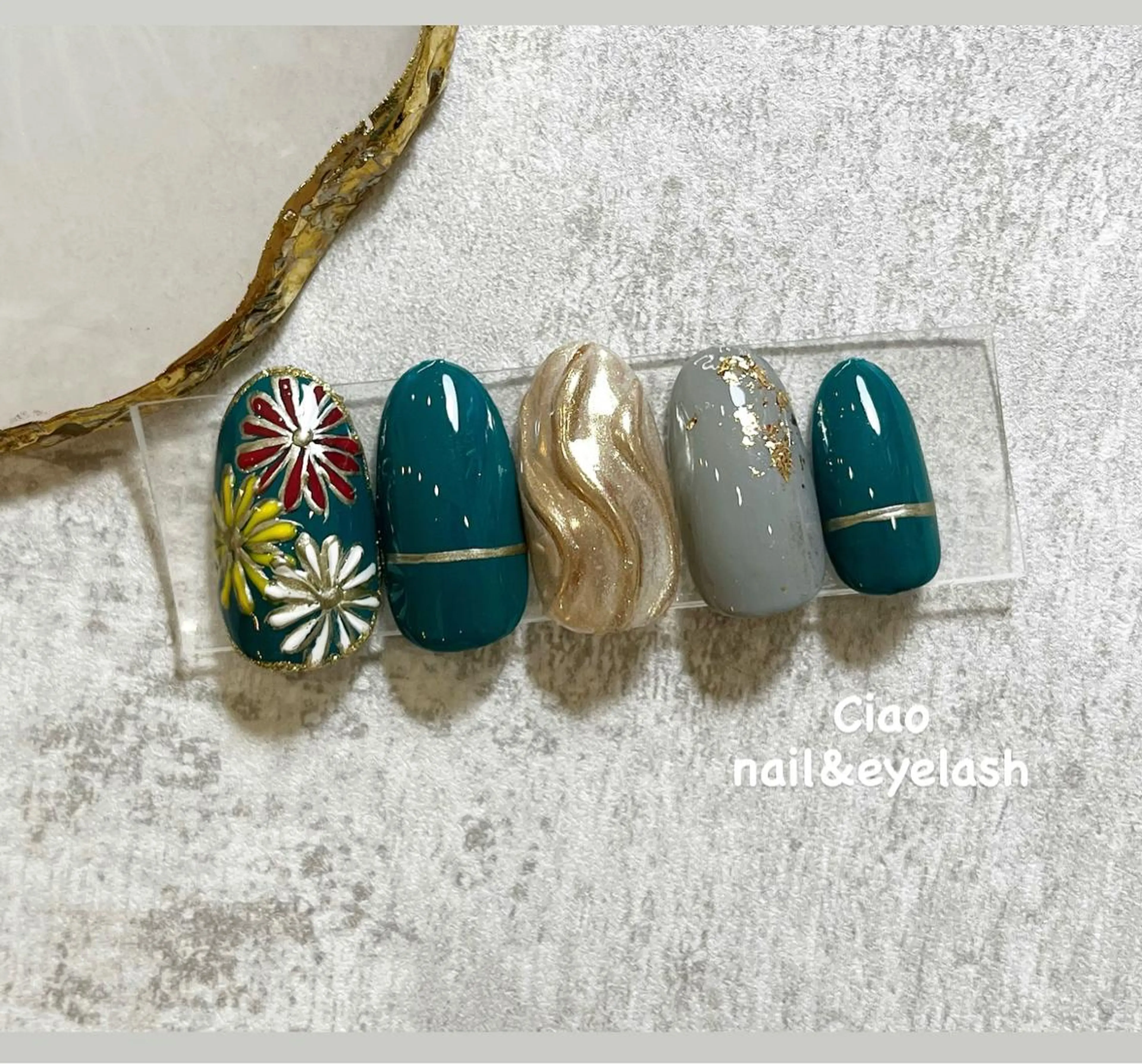 ネイル アートネイル 成人式 ジェルネイル ニュアンスネイル 冬ネイル #Amin nail salonのネイルデザイン