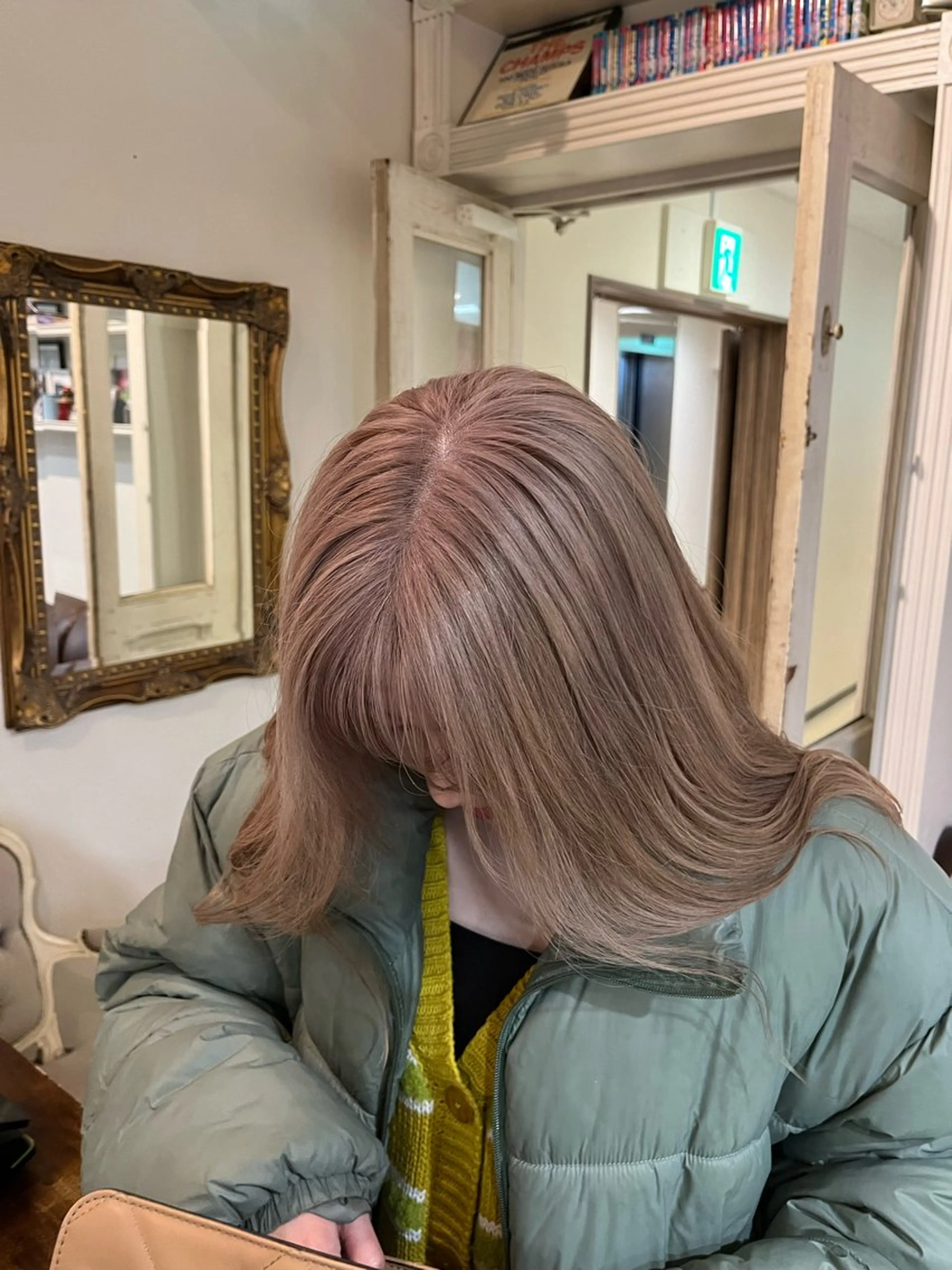 ショート カラー ヘアアレンジ ヘアカラー 高島 凜のヘアスタイル