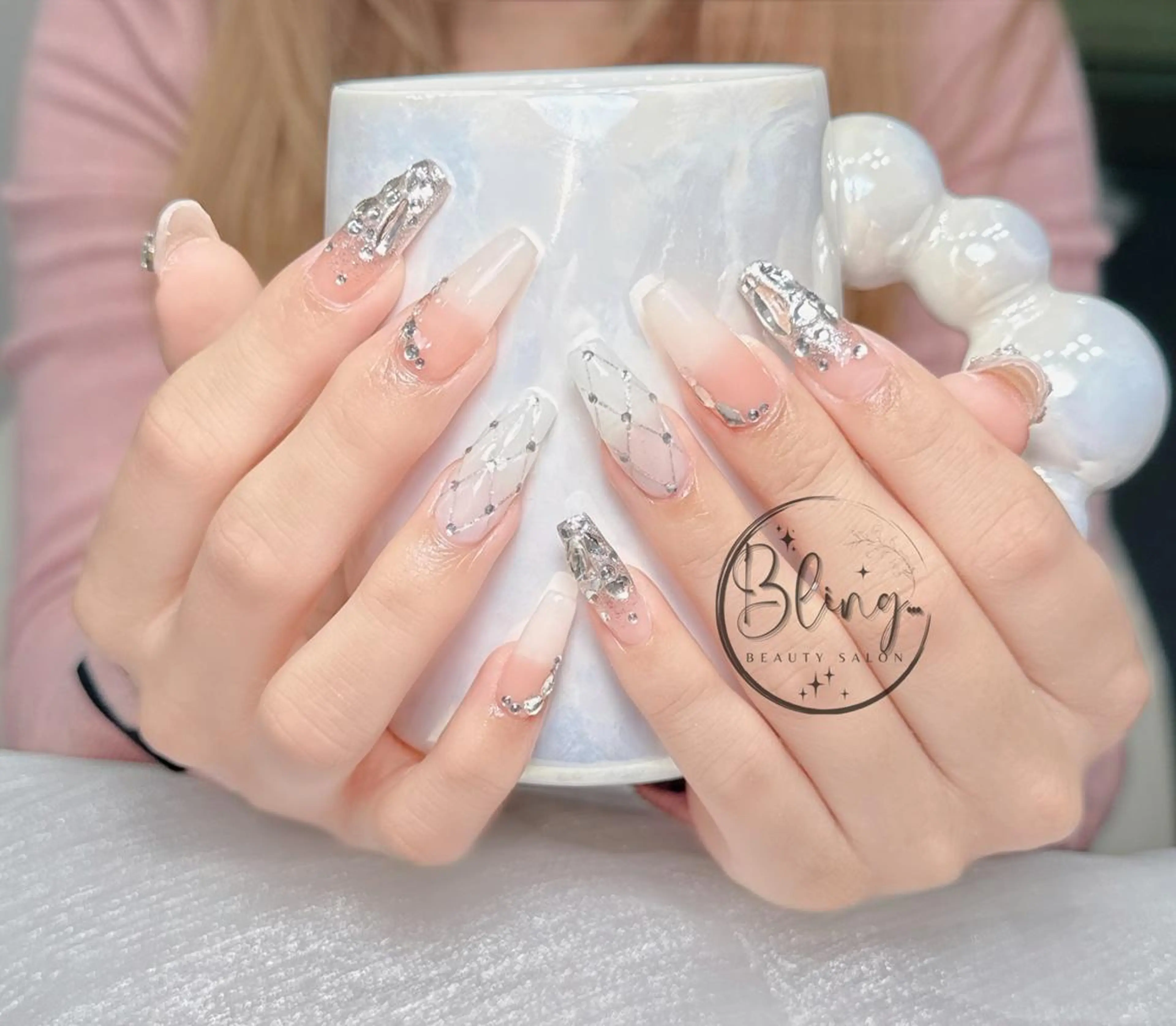 ロング 韓国風ヘア ハンドネイル yuna ユナのネイルデザイン